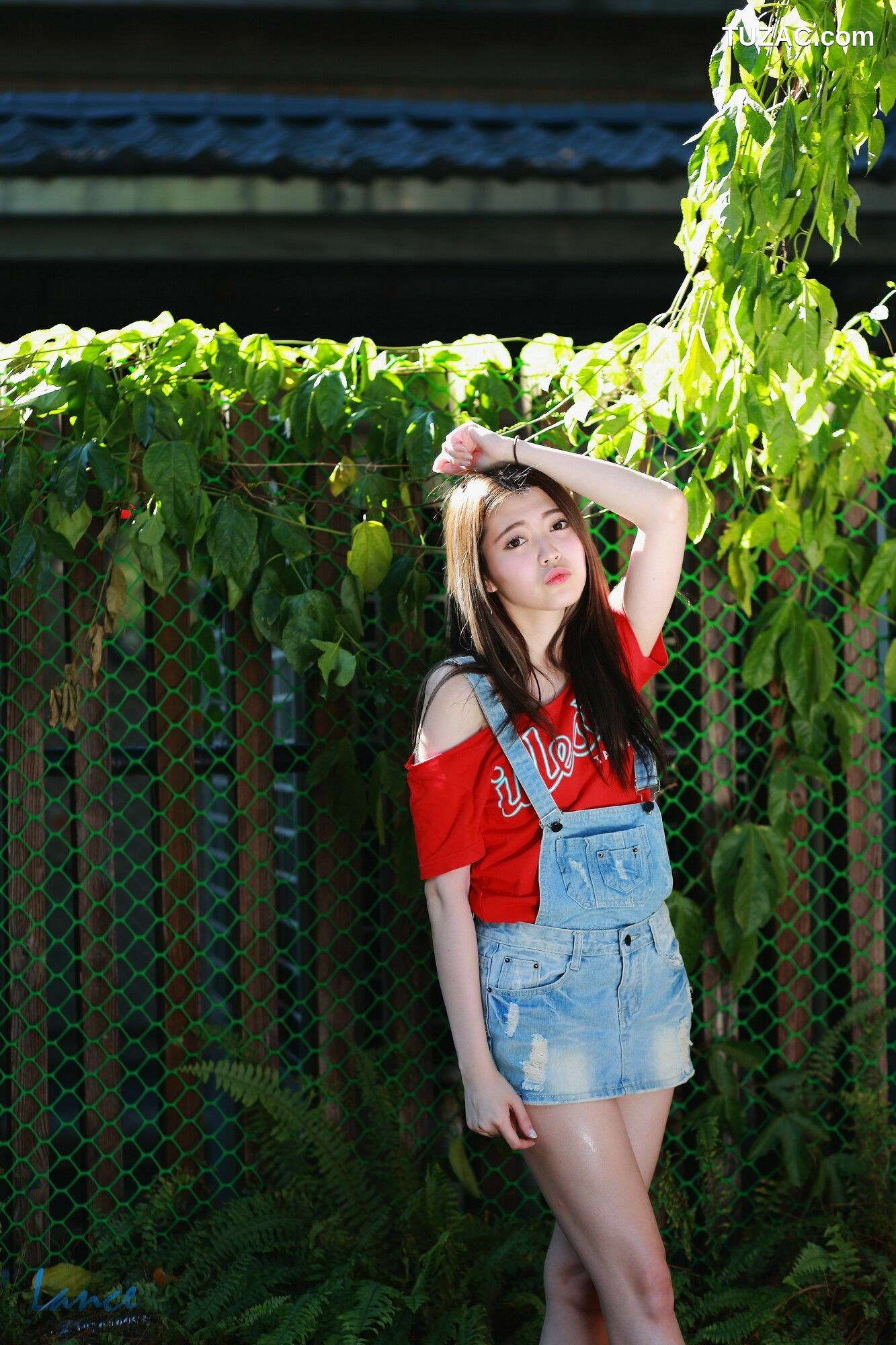 台湾正妹_ 黄品瑄《台湾大学外拍》 写真集[43P]