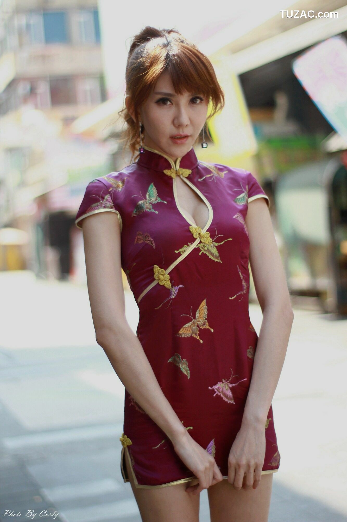 台湾正妹_ 黄淑华Maggie《新崛江商圈-旗袍系列》 写真集[53P]