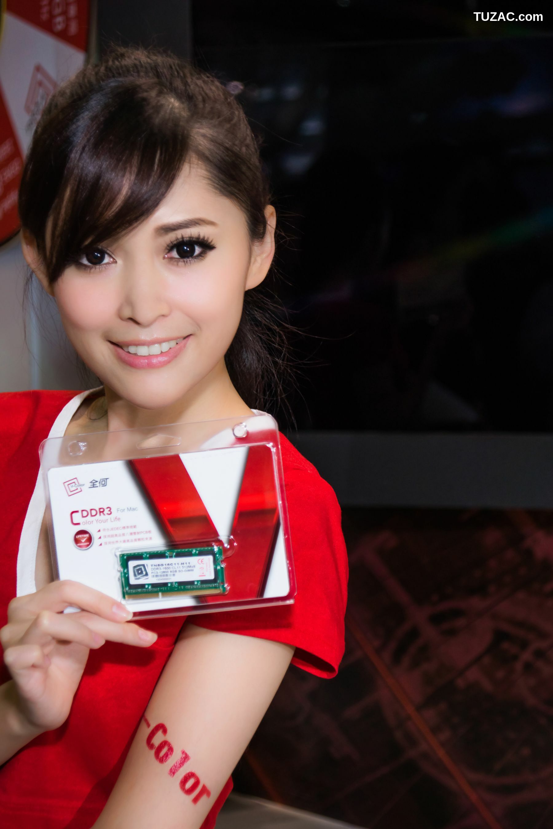 台湾正妹_Beautyleg腿模Avy《各类展台高清美图》大合集