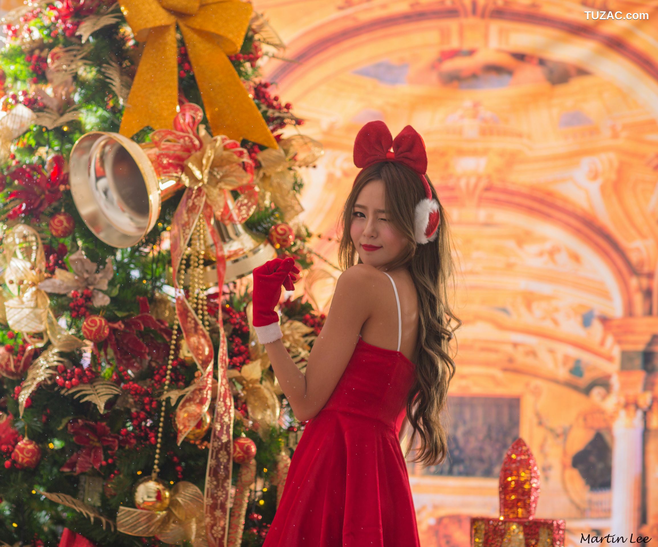 台湾正妹_Beautyleg腿模Winnie小雪《圣诞节 棚拍3套装扮》写真合集