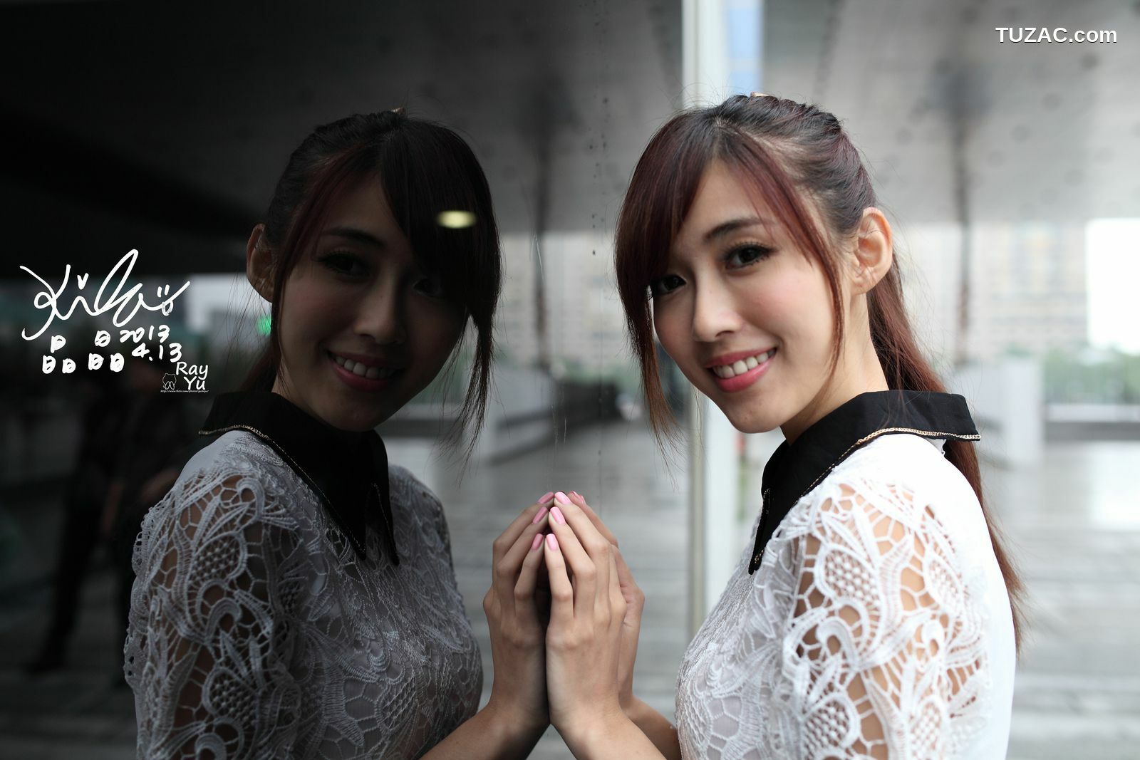台湾正妹_Kila晶晶/廖挺伶《2套黑丝街拍图片》写真集