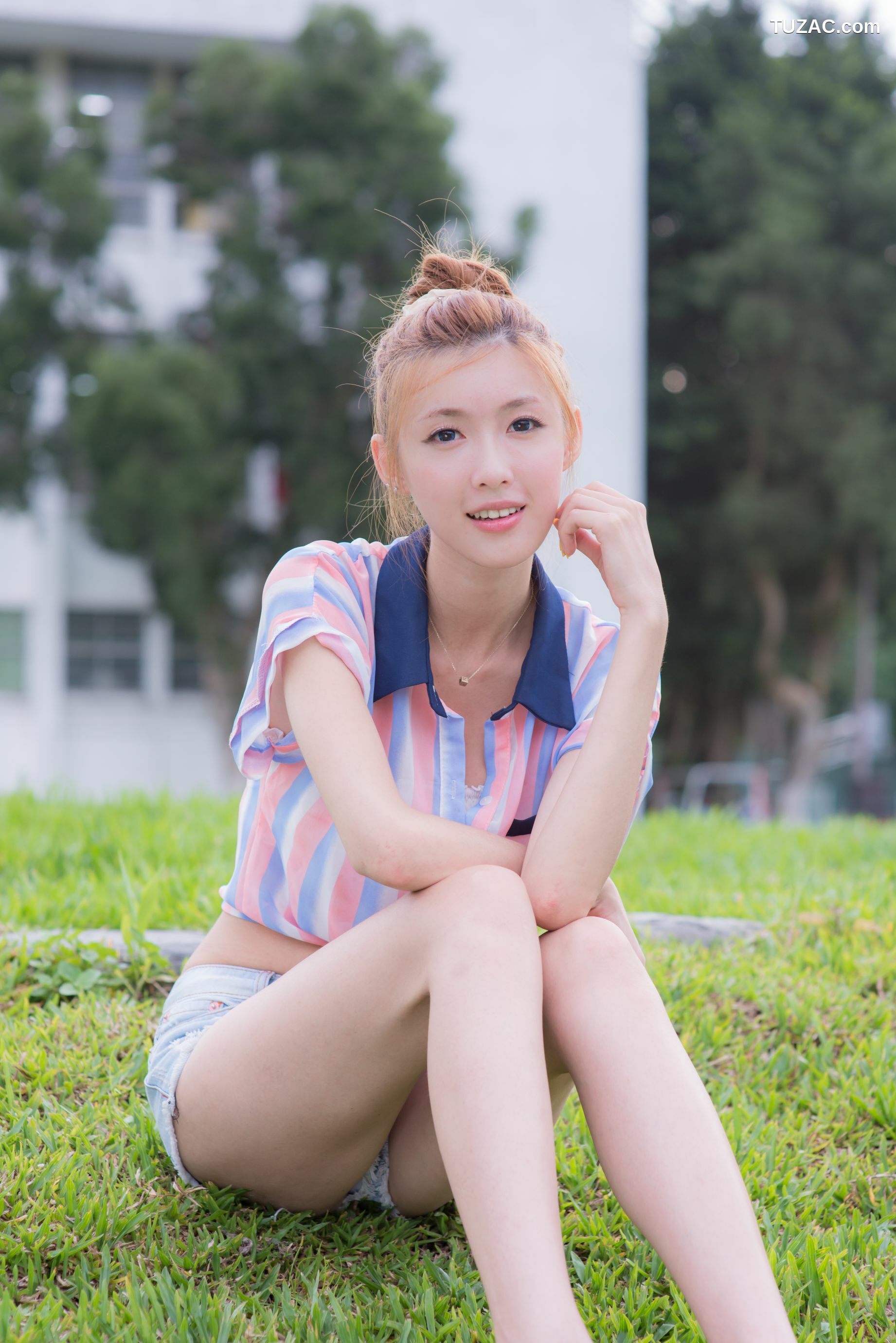 台湾正妹_Kila晶晶/廖挺伶《小清新热裤美腿街拍》写真集