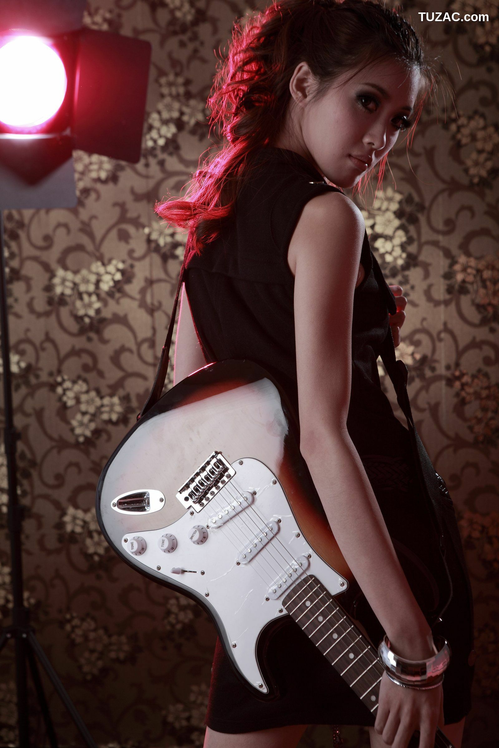 台湾正妹_Kila晶晶/廖挺伶《棚拍+室拍图片》写真合集