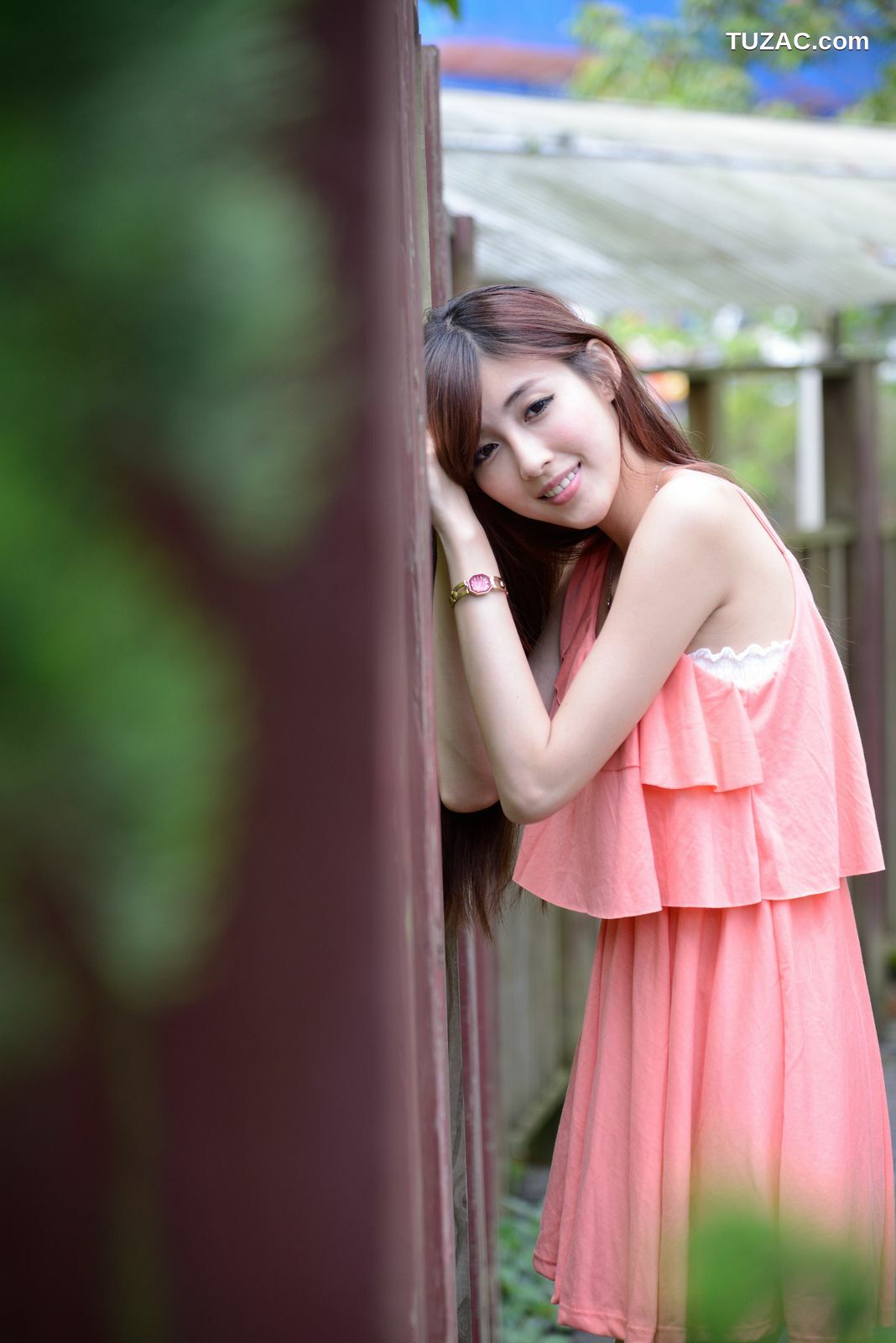 台湾正妹_Kila晶晶/廖挺伶《粉色连衣裙外拍》写真集