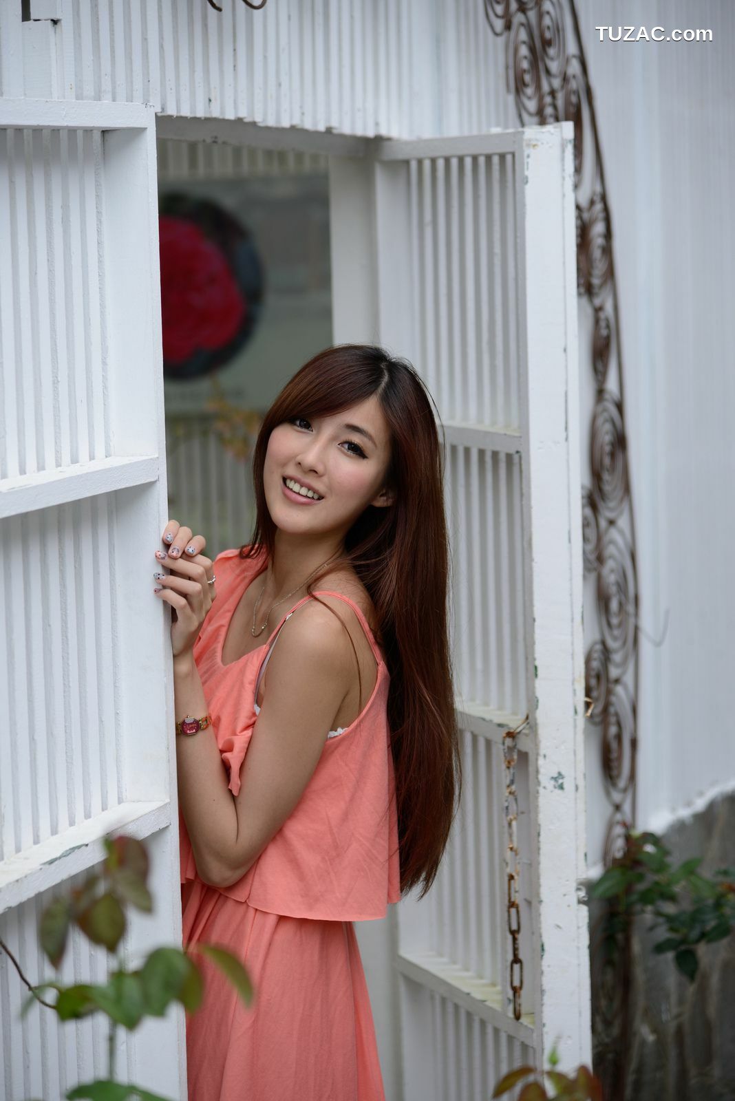 台湾正妹_Kila晶晶/廖挺伶《粉色连衣裙外拍》写真集