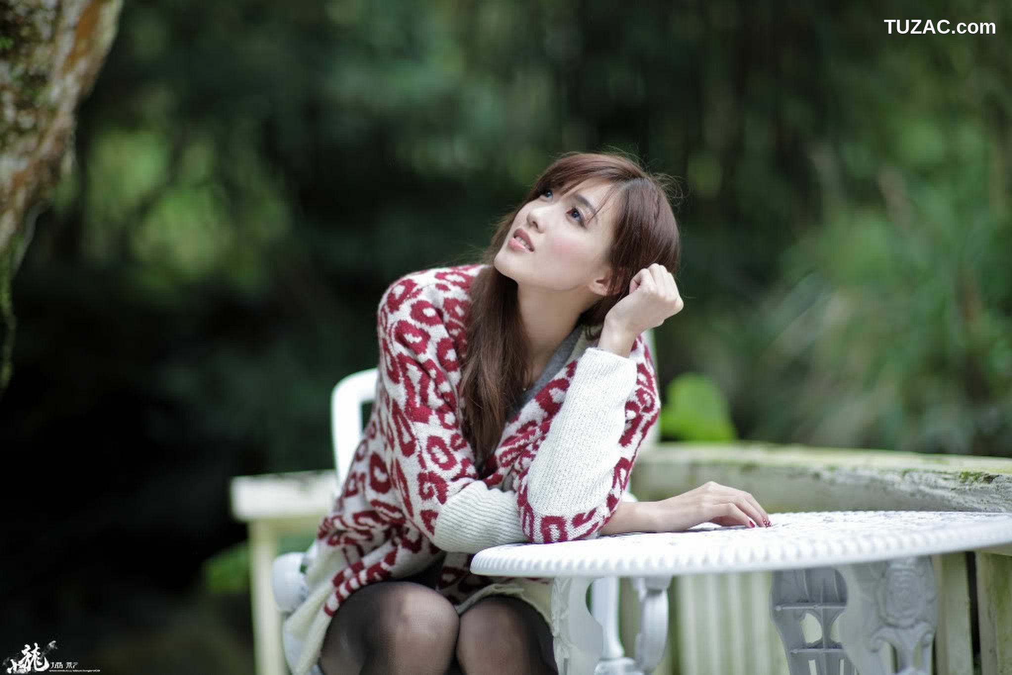 台湾正妹_Kila晶晶/廖挺伶《莲池潭外拍》写真集