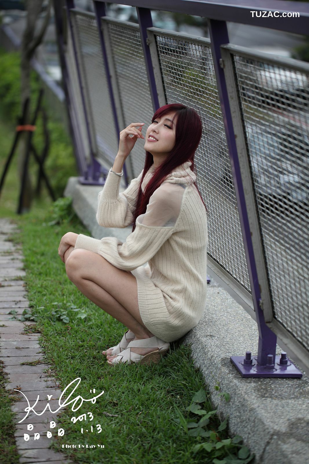 台湾正妹_Kila晶晶/廖挺伶《针织衫套裙街拍》写真集