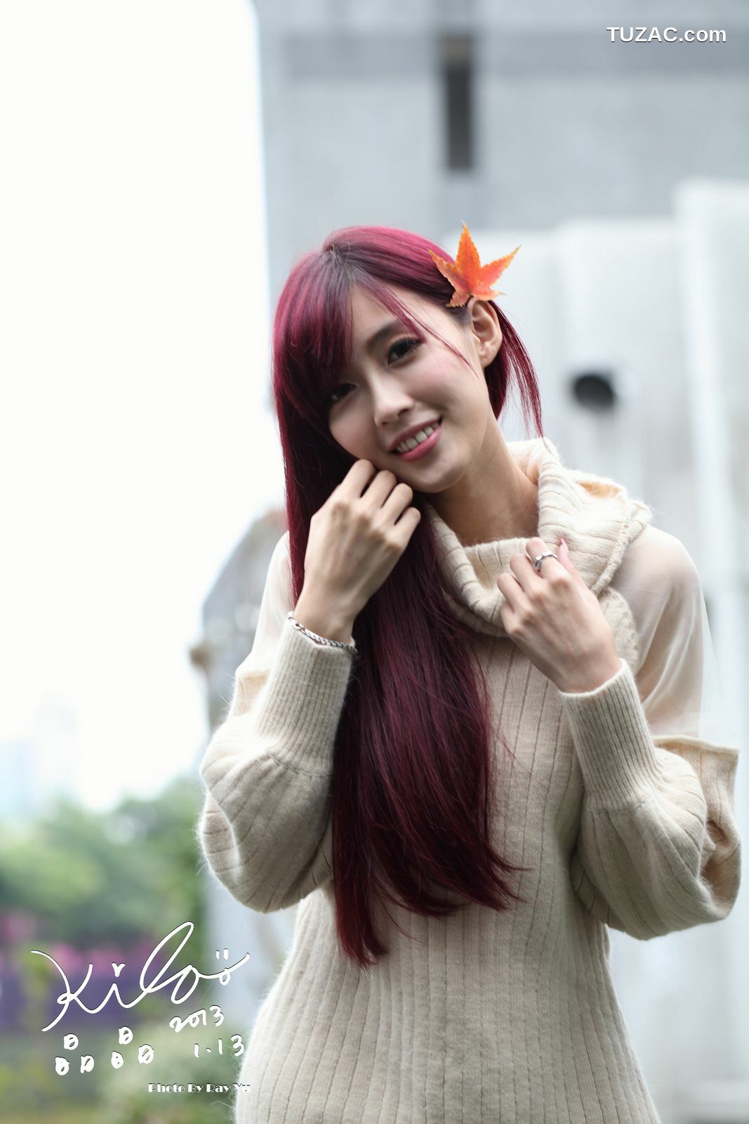 台湾正妹_Kila晶晶/廖挺伶《针织衫套裙街拍》写真集