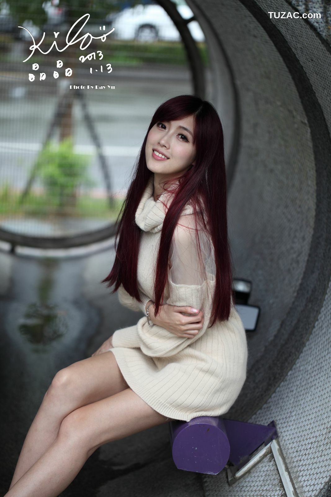 台湾正妹_Kila晶晶/廖挺伶《针织衫套裙街拍》写真集