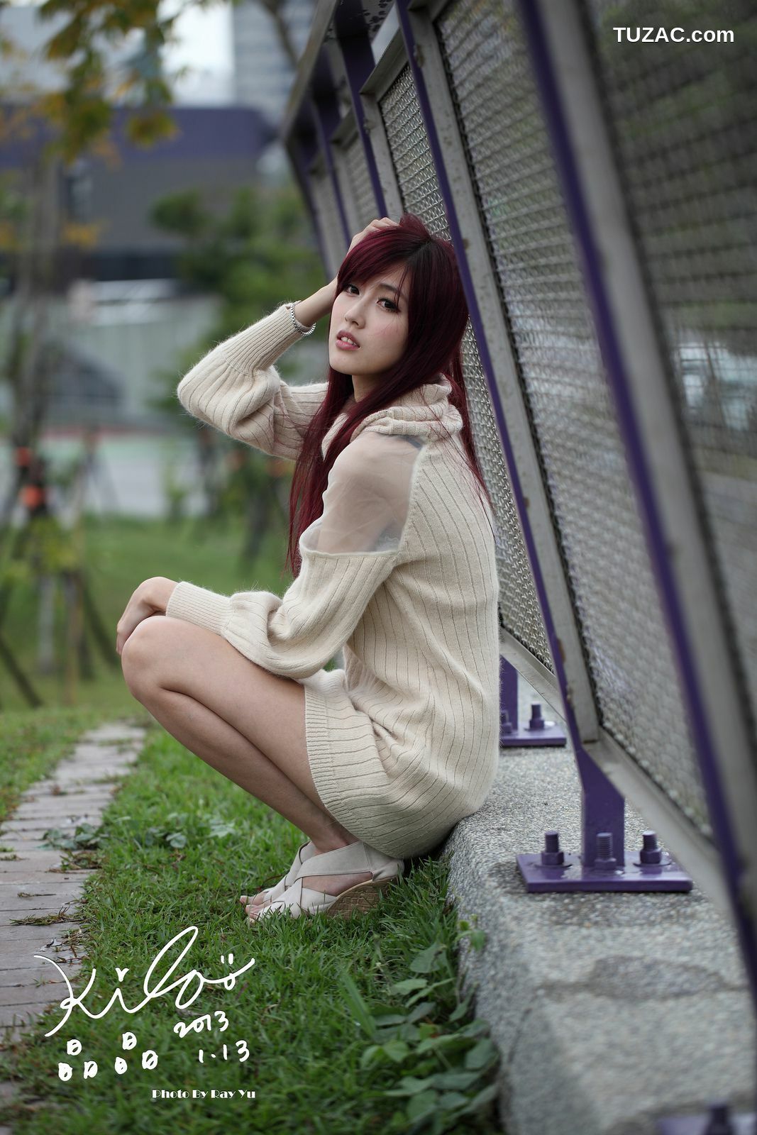 台湾正妹_Kila晶晶/廖挺伶《针织衫套裙街拍》写真集