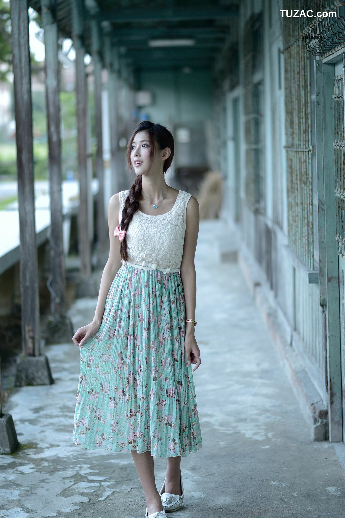 台湾正妹_Kila晶晶/金允乔《小清新唯美长裙》外拍写真集