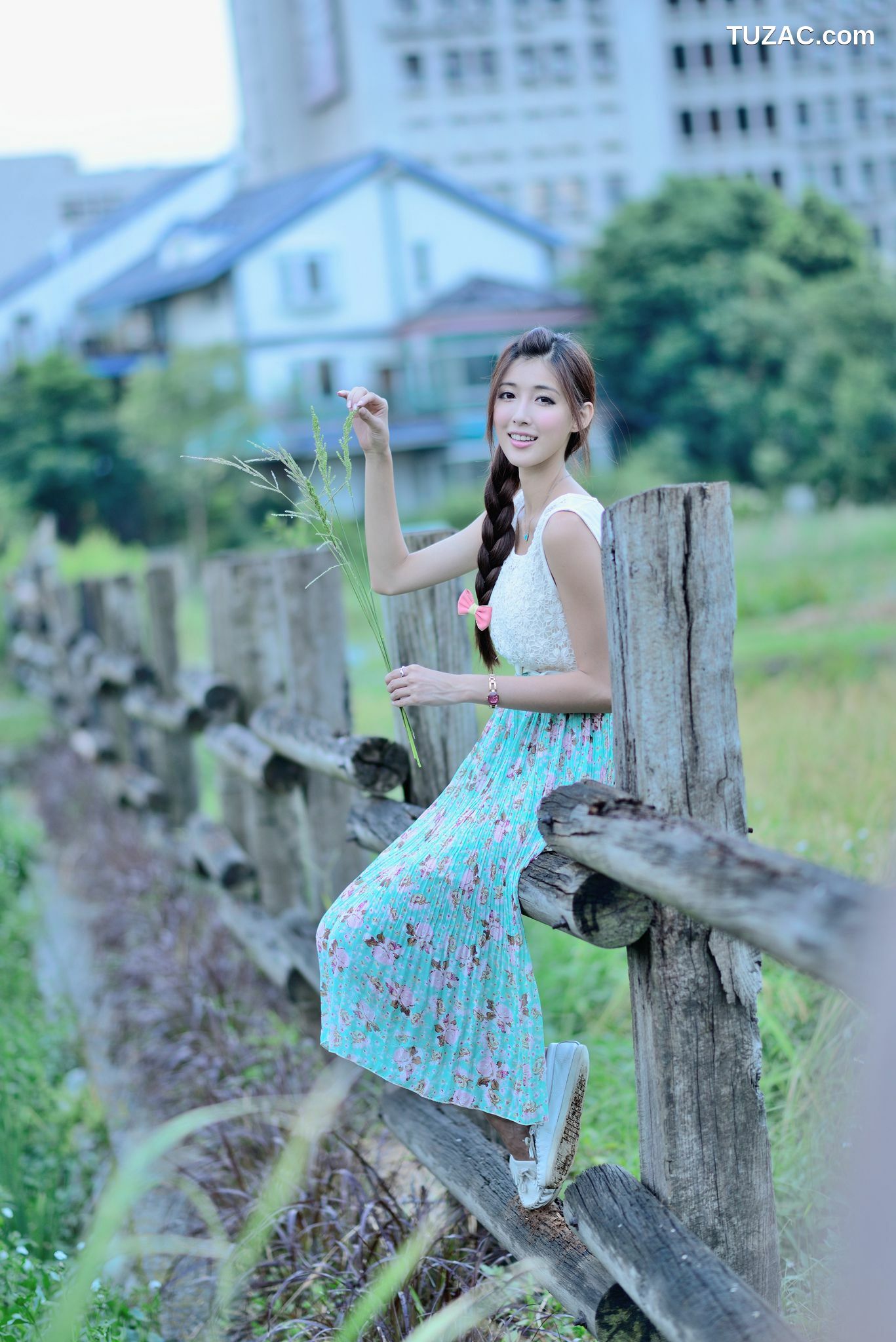 台湾正妹_Kila晶晶/金允乔《小清新唯美长裙》外拍写真集