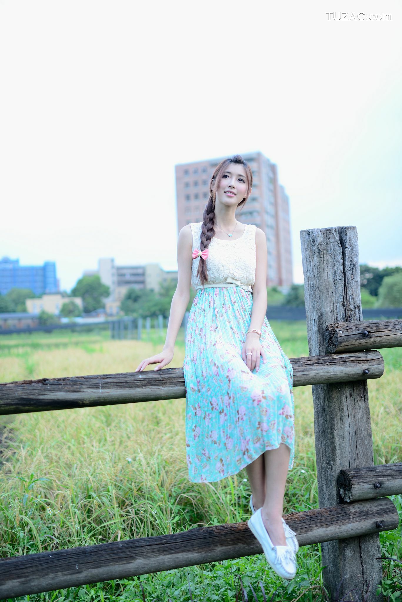 台湾正妹_Kila晶晶/金允乔《小清新唯美长裙》外拍写真集