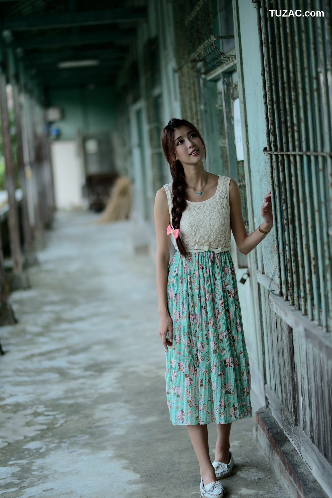 台湾正妹_Kila晶晶/金允乔《小清新唯美长裙》外拍写真集