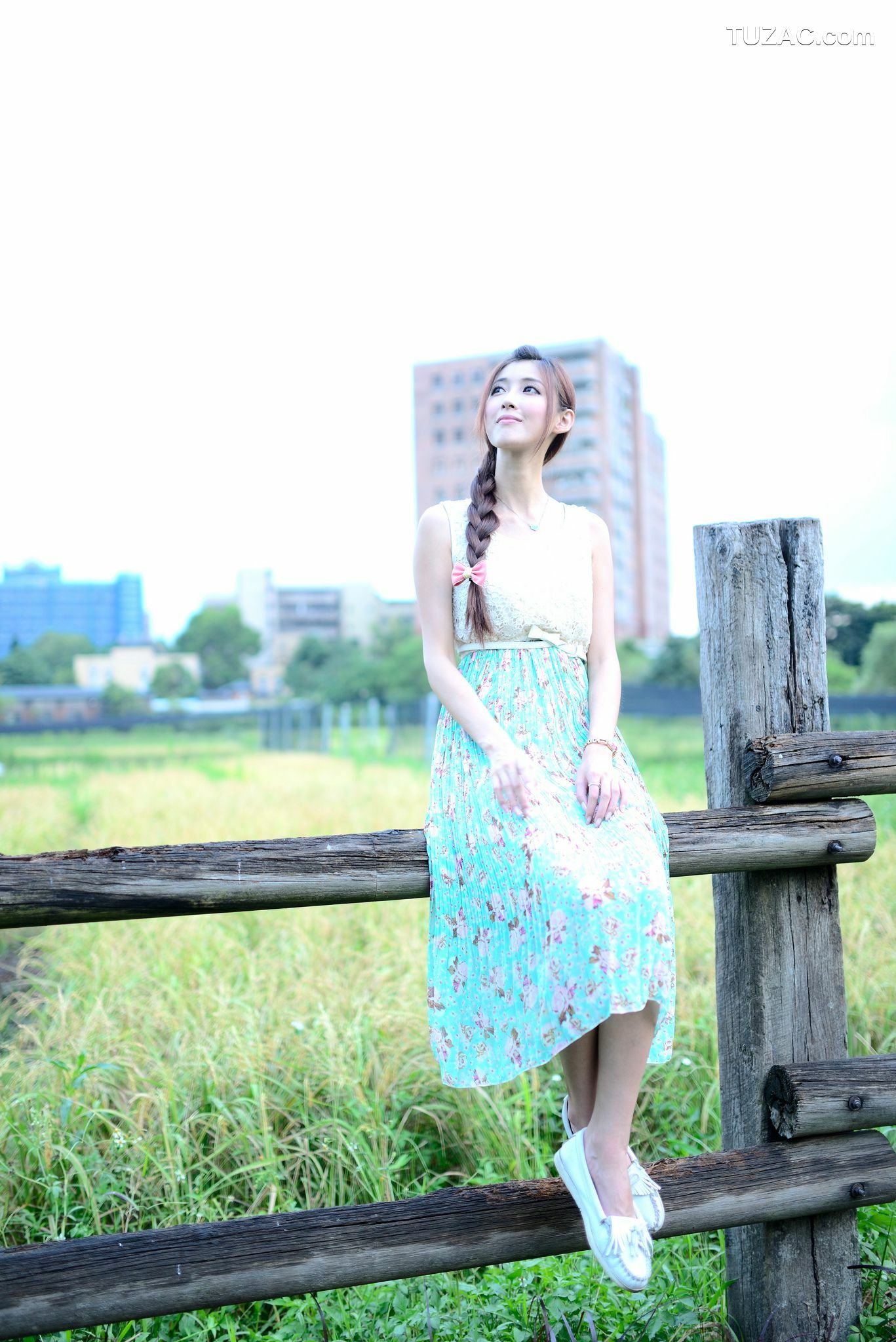 台湾正妹_Kila晶晶/金允乔《小清新唯美长裙》外拍写真集