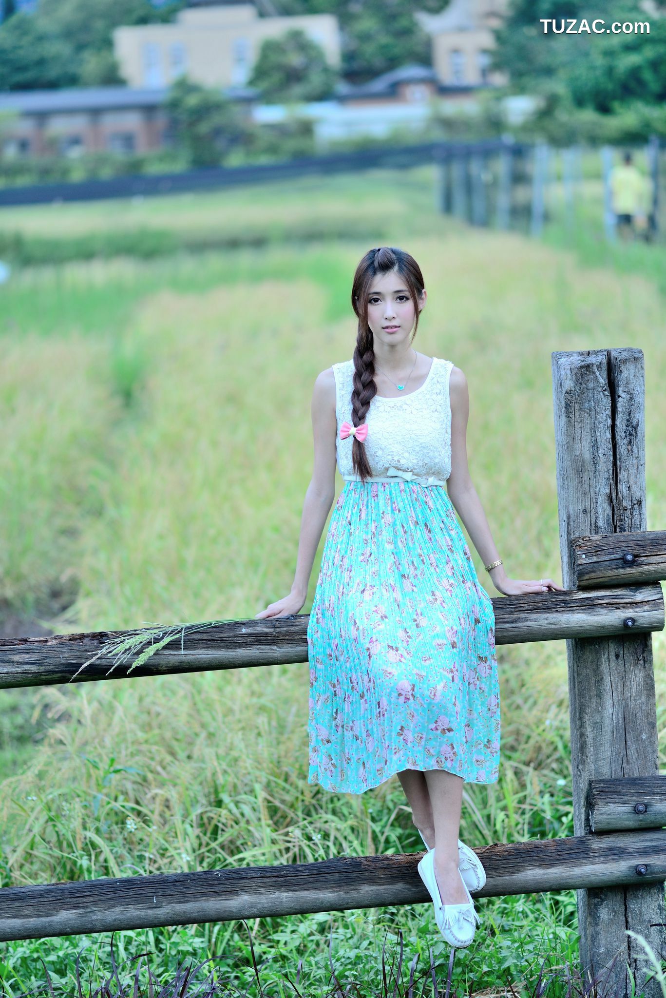 台湾正妹_Kila晶晶/金允乔《小清新唯美长裙》外拍写真集