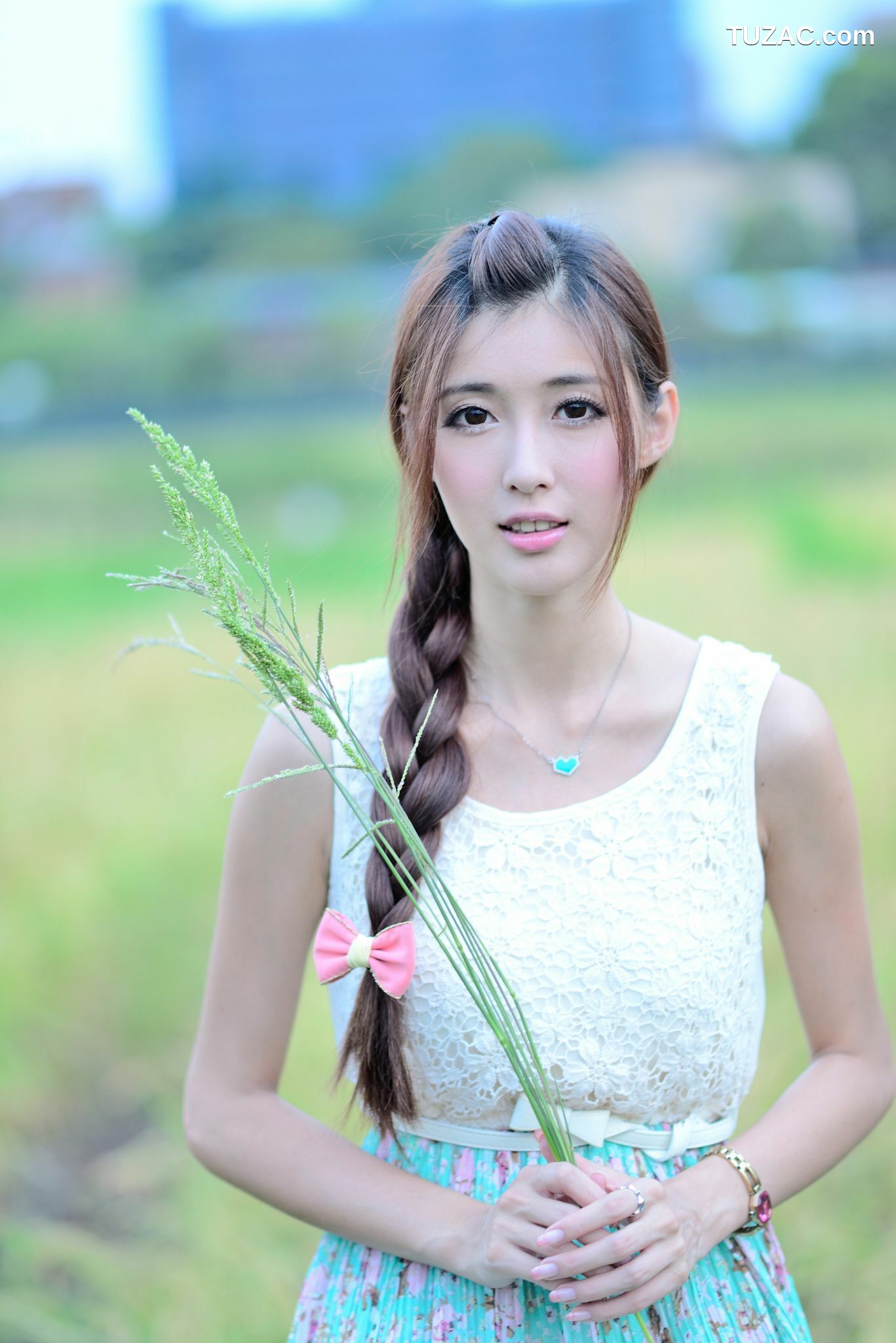 台湾正妹_Kila晶晶/金允乔《小清新唯美长裙》外拍写真集