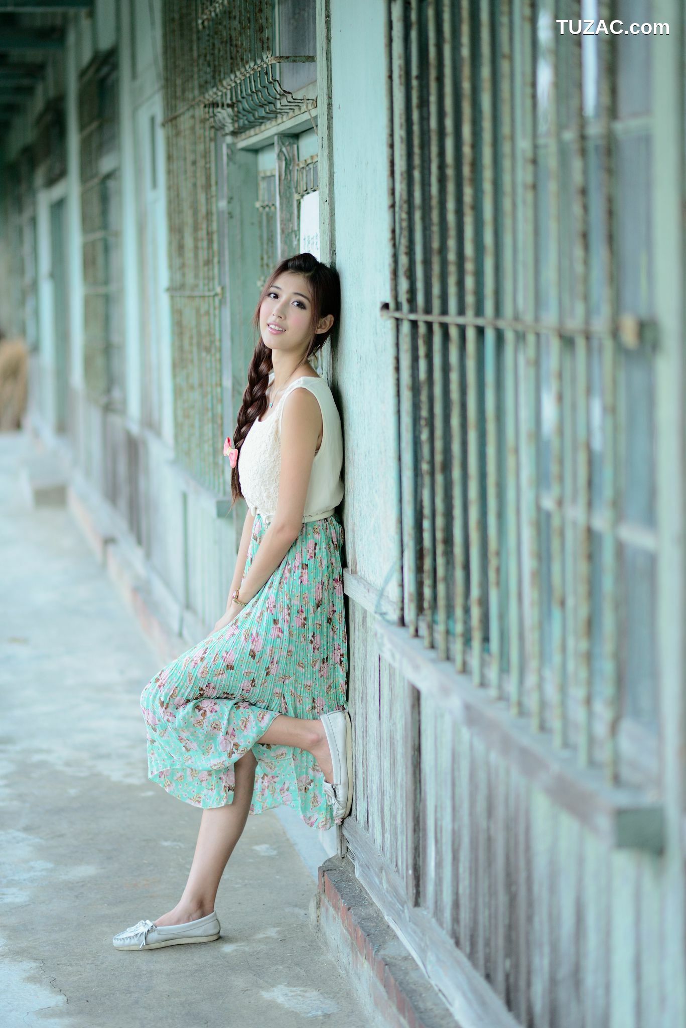 台湾正妹_Kila晶晶/金允乔《小清新唯美长裙》外拍写真集