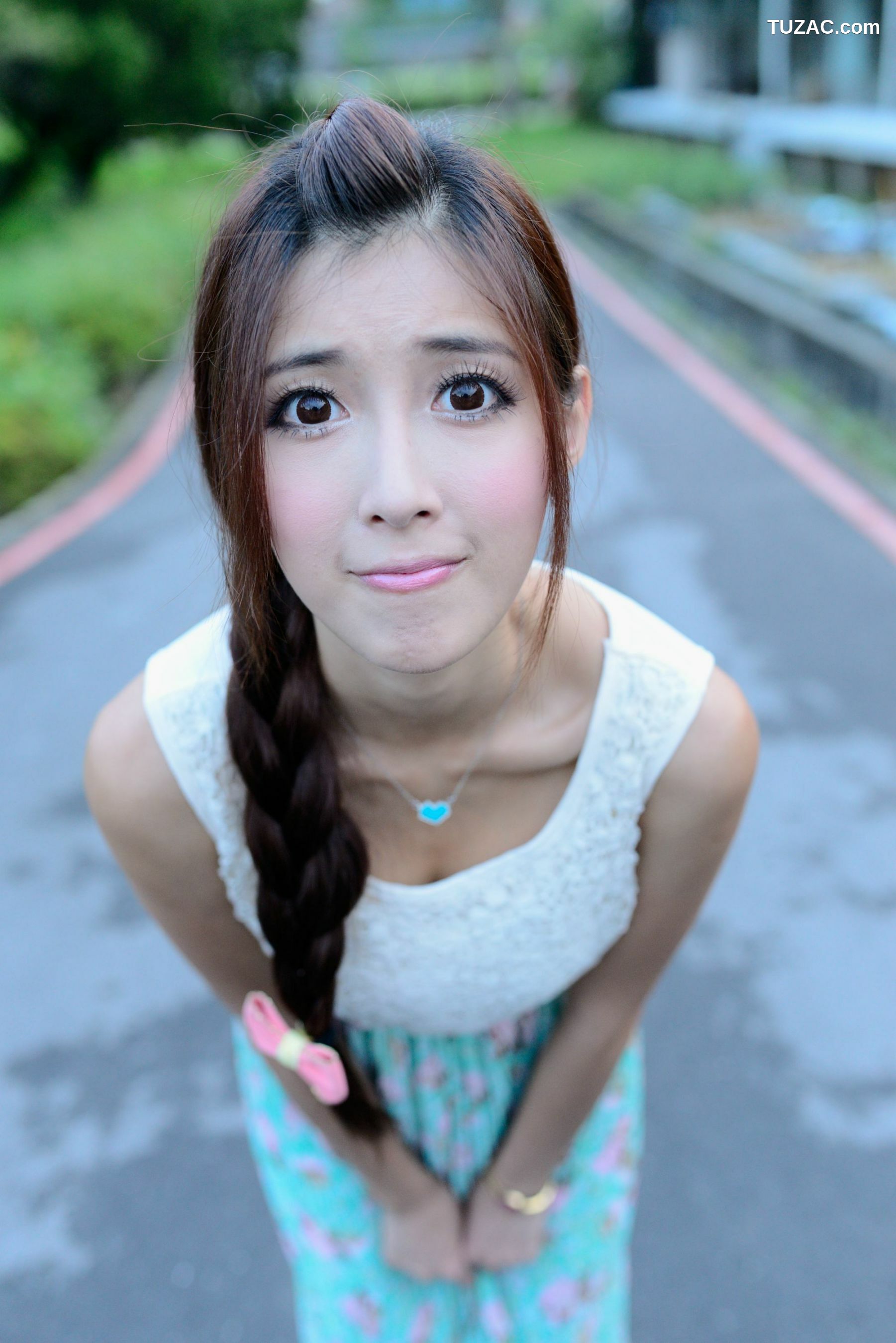 台湾正妹_Kila晶晶/金允乔《小清新唯美长裙》外拍写真集