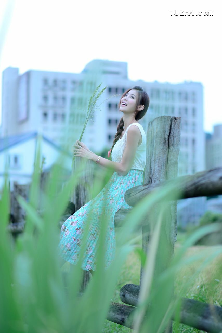 台湾正妹_Kila晶晶/金允乔《小清新唯美长裙》外拍写真集