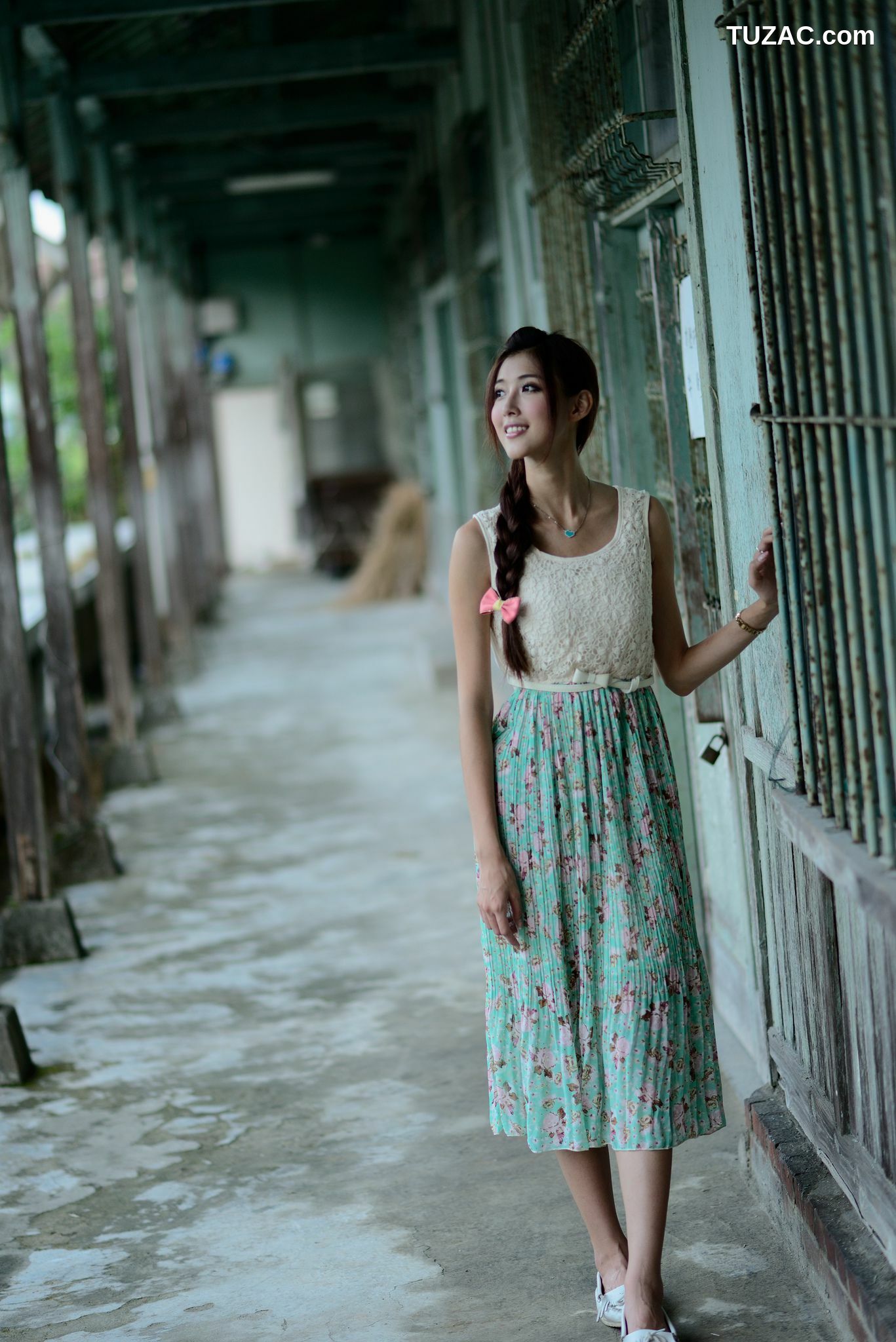 台湾正妹_Kila晶晶/金允乔《小清新唯美长裙》外拍写真集