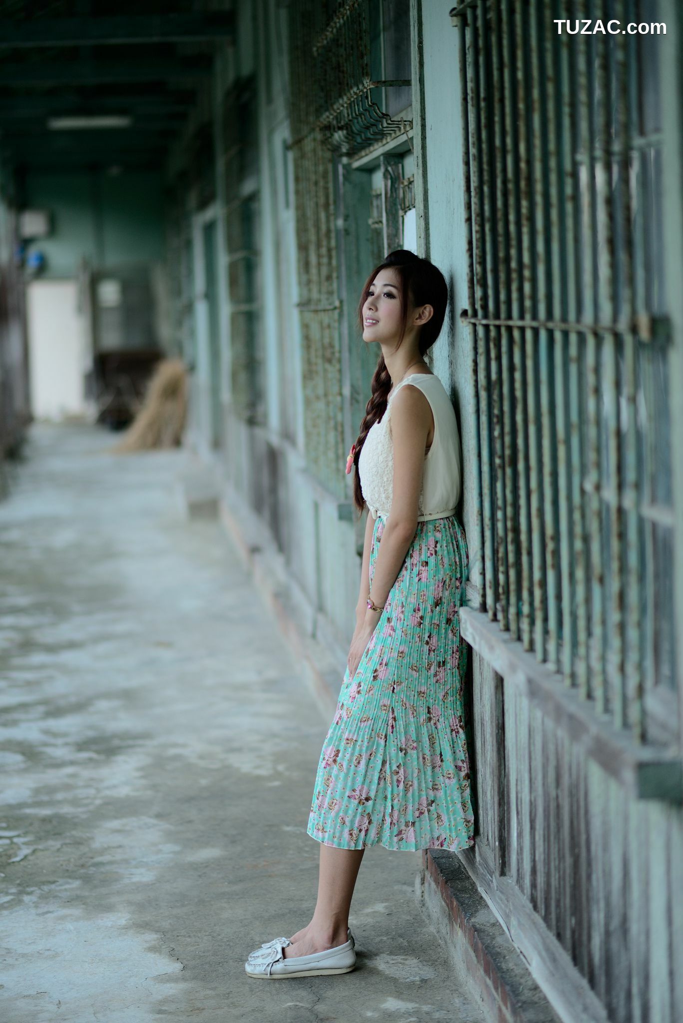 台湾正妹_Kila晶晶/金允乔《小清新唯美长裙》外拍写真集