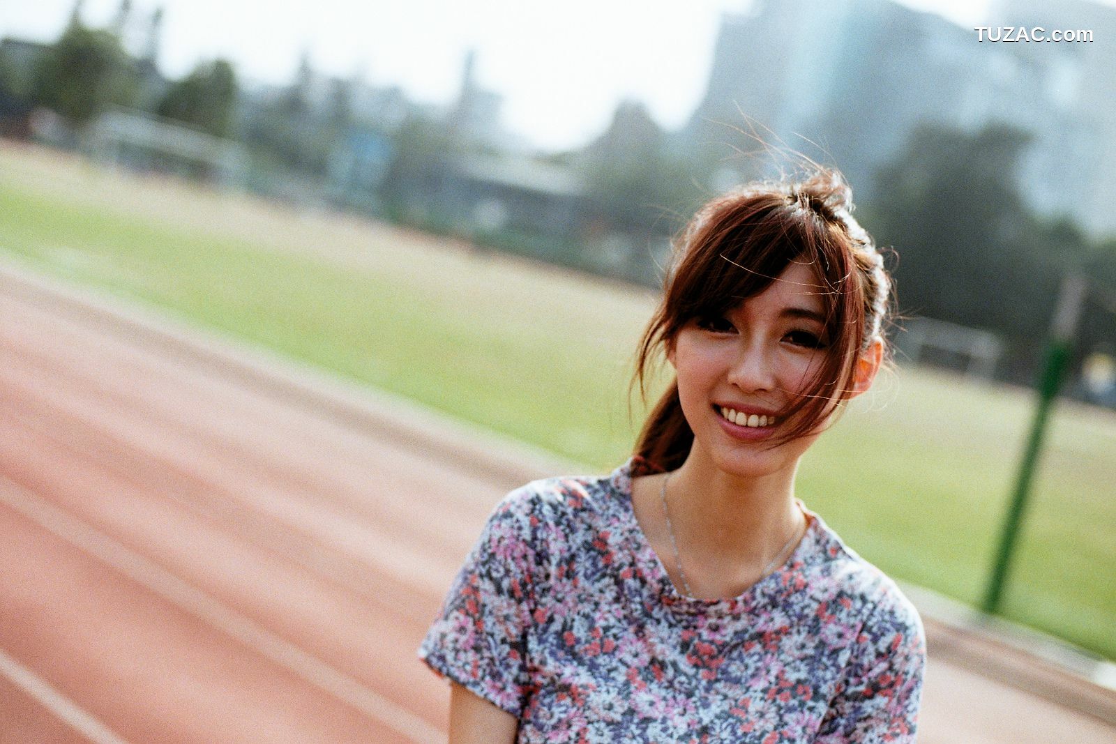 台湾正妹_Kila晶晶/金允乔《校园美拍系列图片》写真合集