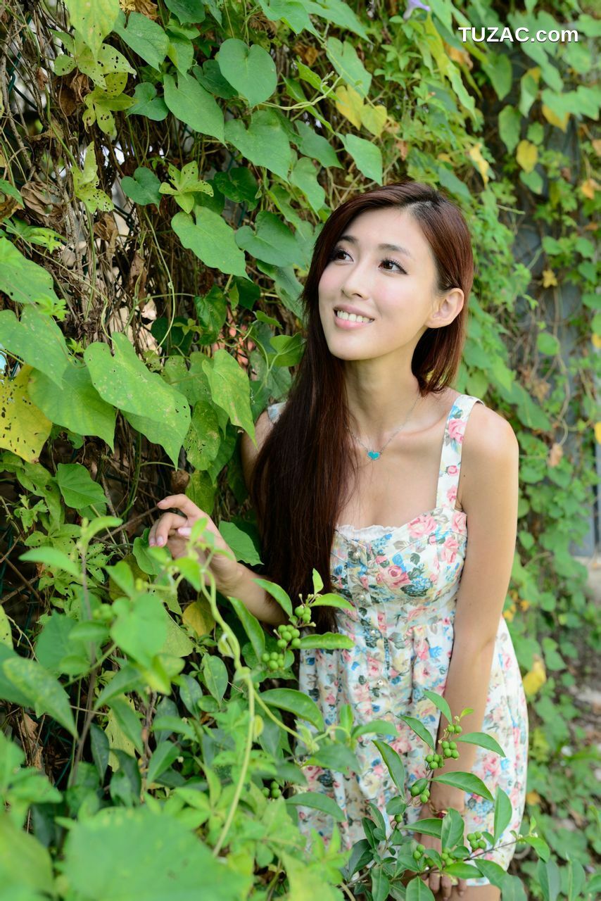 台湾正妹_Kila晶晶/金允乔《街拍吊带连衣裙系列》写真集