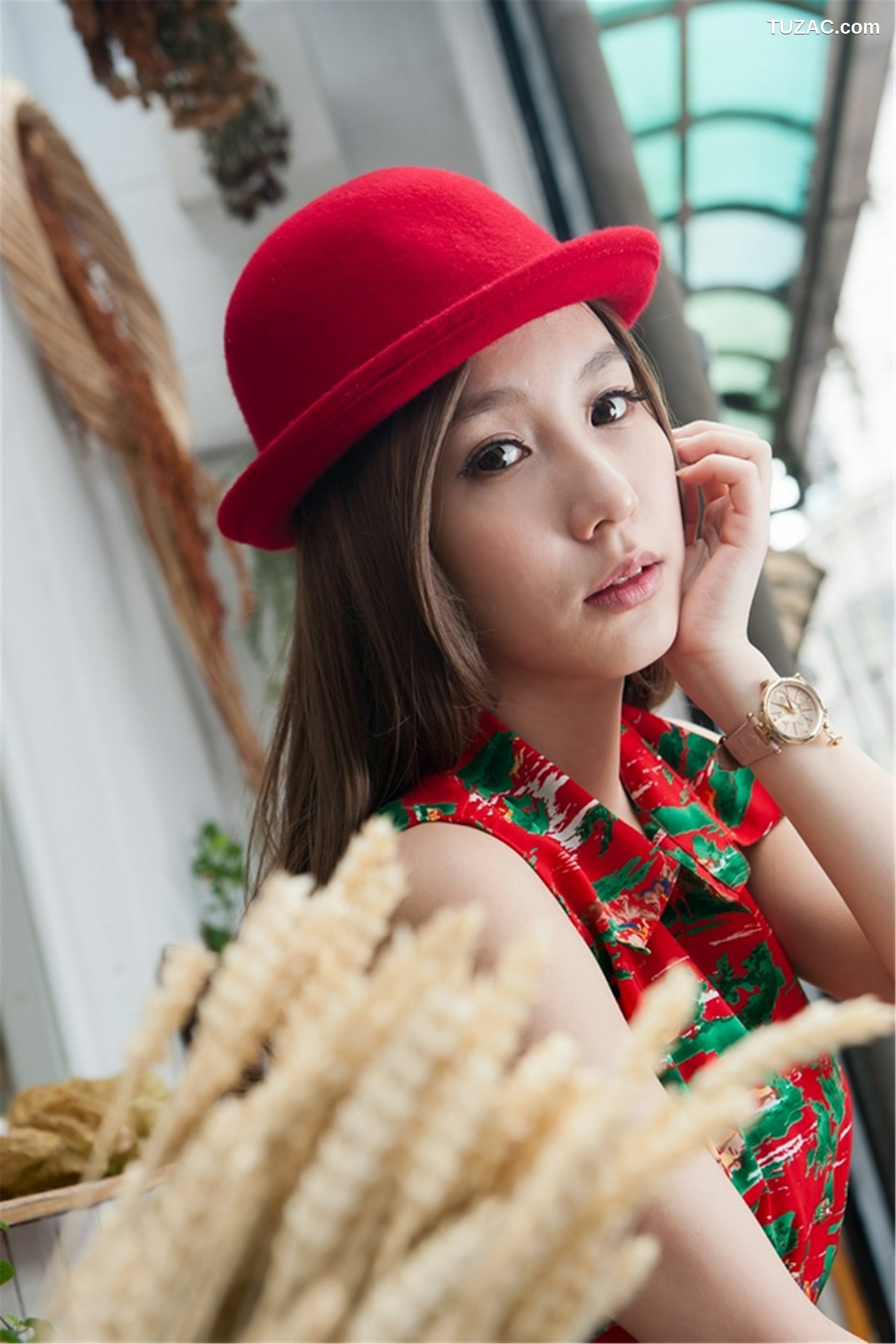 台湾正妹_Kimi小步/吕思莹《小港老巷街拍》写真集