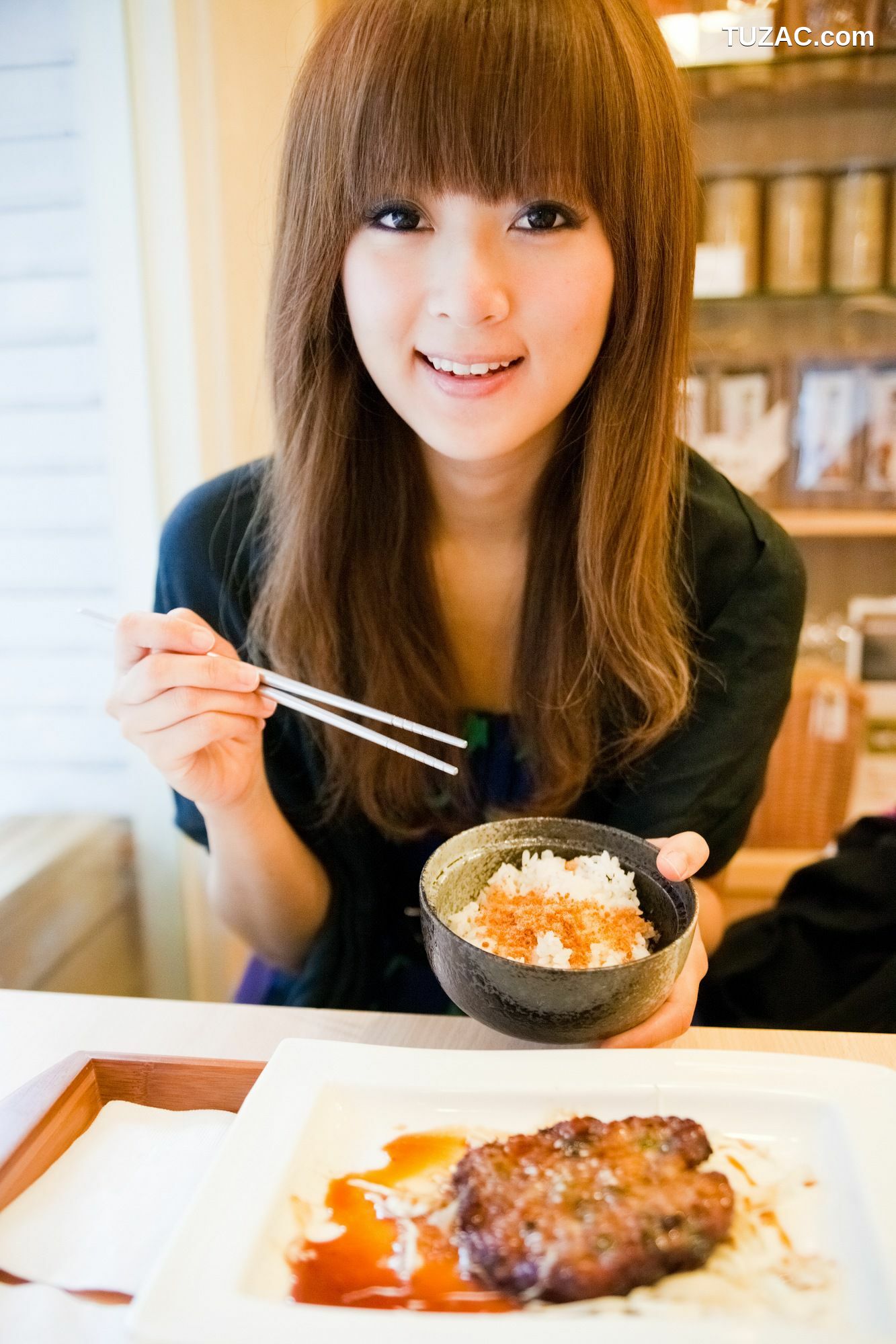 台湾正妹_Mikako/张允霏《果子在果子咖啡》写真集