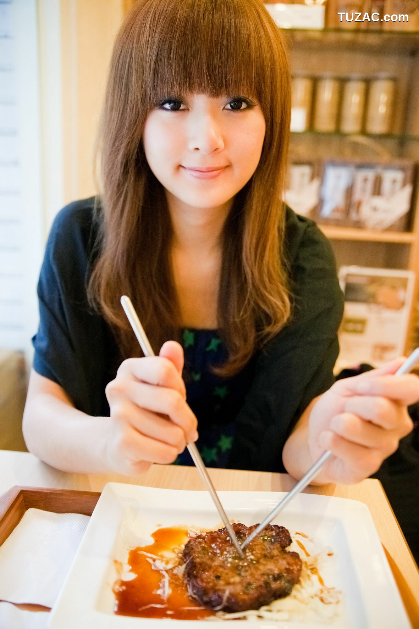 台湾正妹_Mikako/张允霏《果子在果子咖啡》写真集