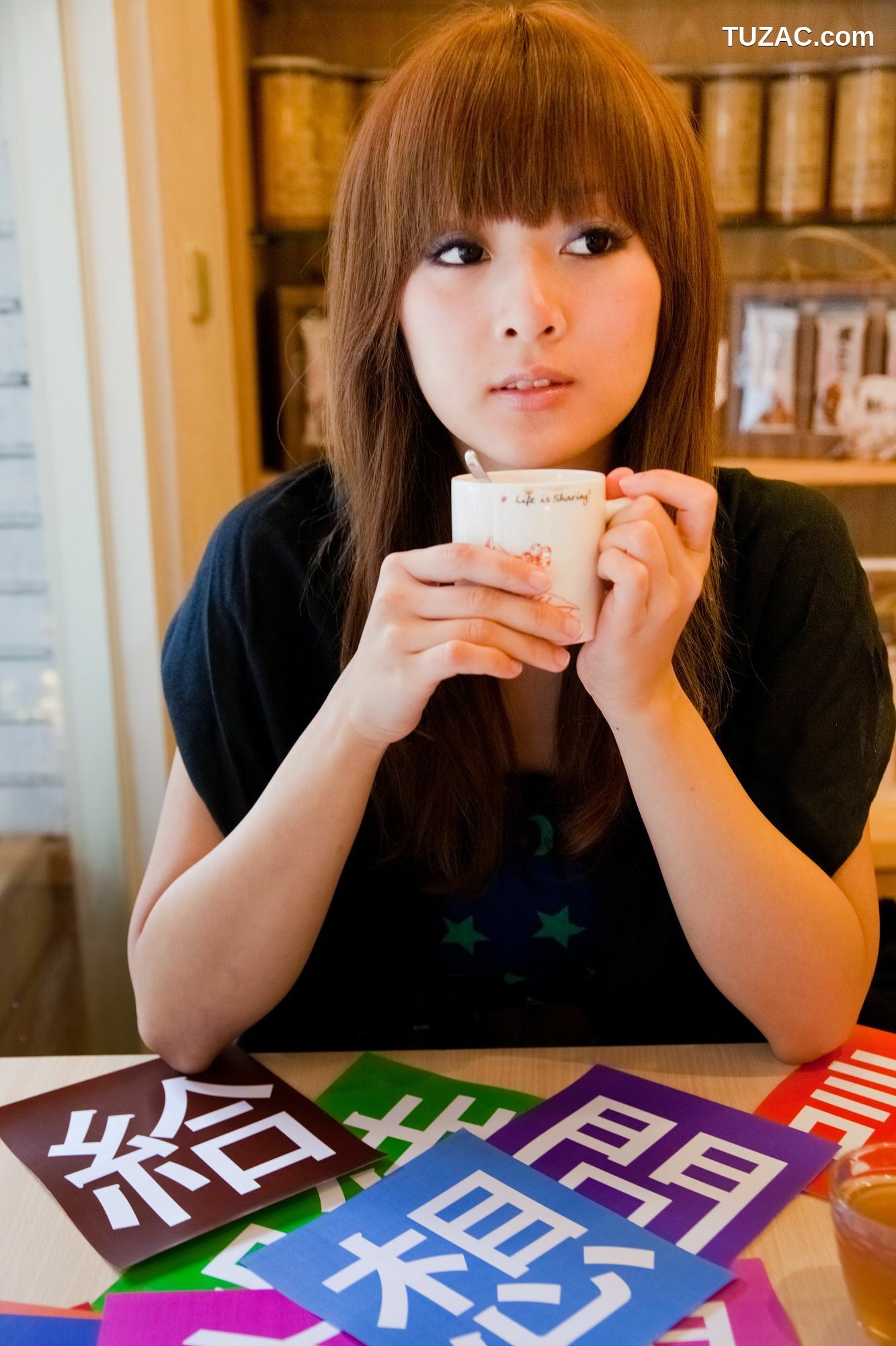 台湾正妹_Mikako/张允霏《果子在果子咖啡》写真集