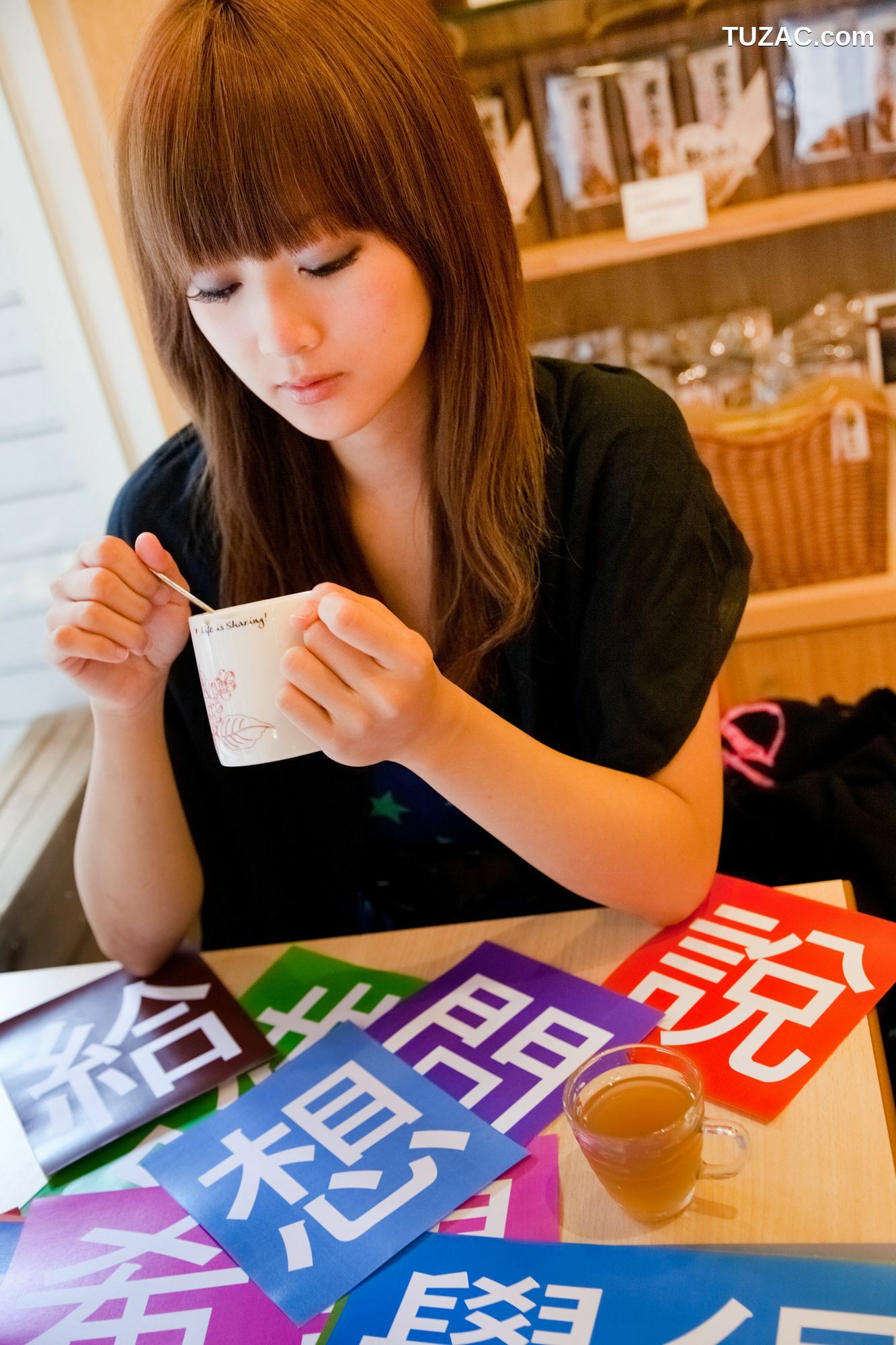 台湾正妹_Mikako/张允霏《果子在果子咖啡》写真集