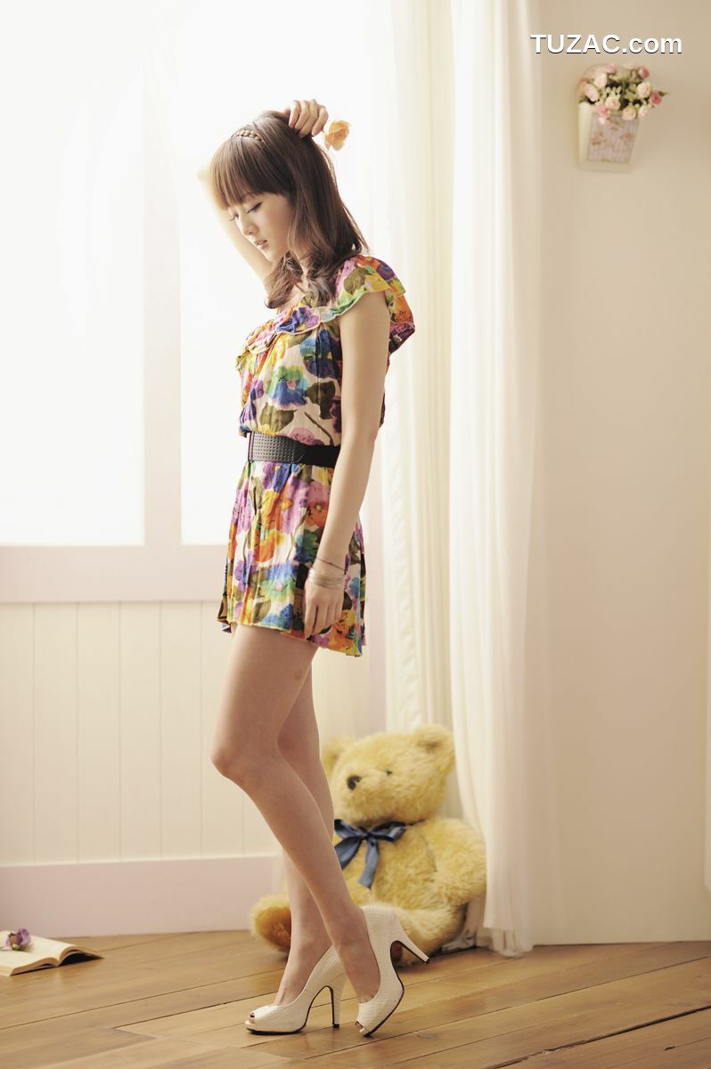 台湾正妹_Mikako/张允霏《琴棚棚拍》写真集