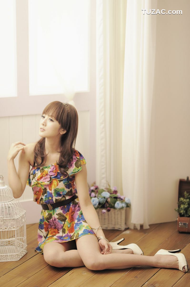 台湾正妹_Mikako/张允霏《琴棚棚拍》写真集