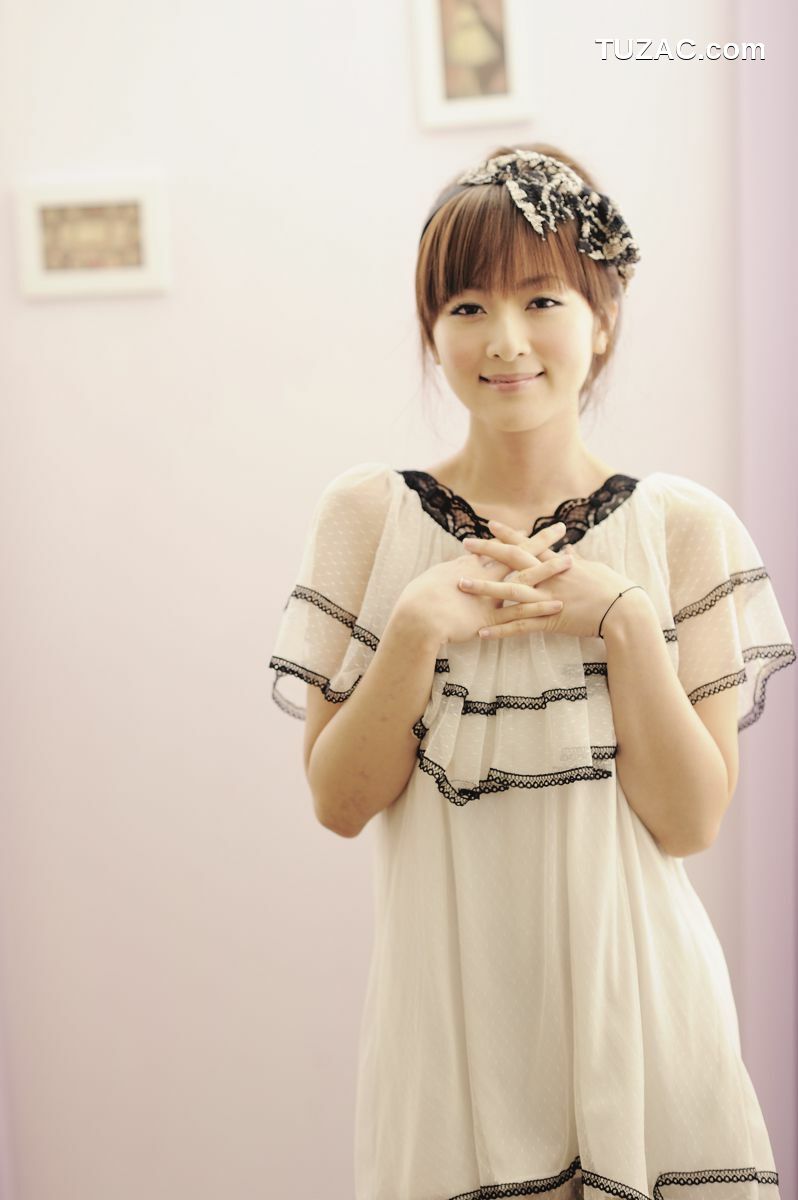 台湾正妹_Mikako/张允霏《琴棚棚拍》写真集