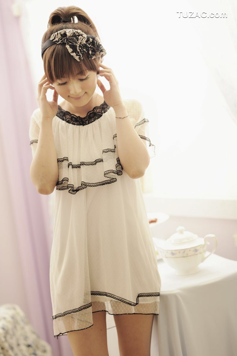 台湾正妹_Mikako/张允霏《琴棚棚拍》写真集