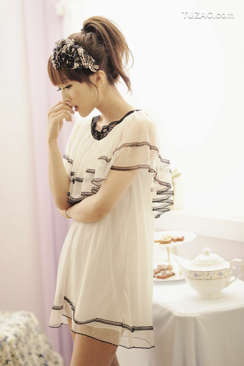 台湾正妹_Mikako/张允霏《琴棚棚拍》写真集