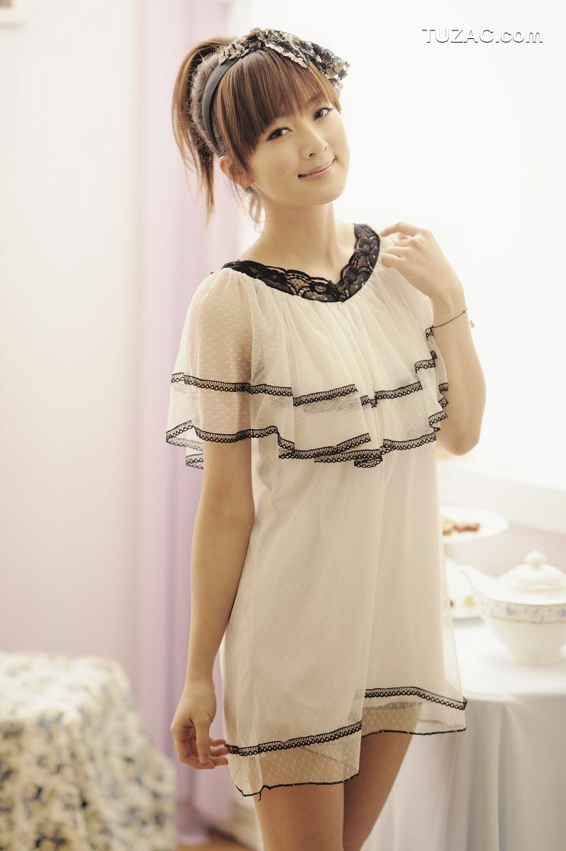 台湾正妹_Mikako/张允霏《琴棚棚拍》写真集