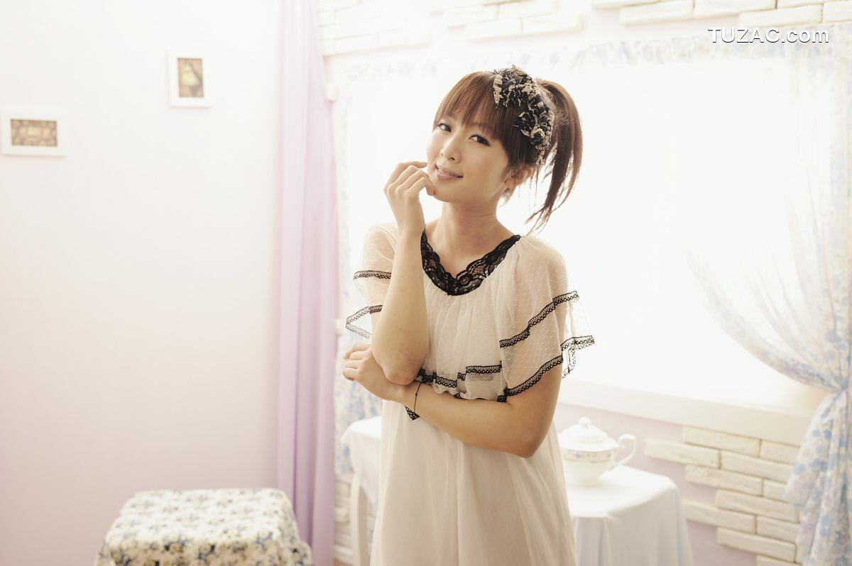 台湾正妹_Mikako/张允霏《琴棚棚拍》写真集