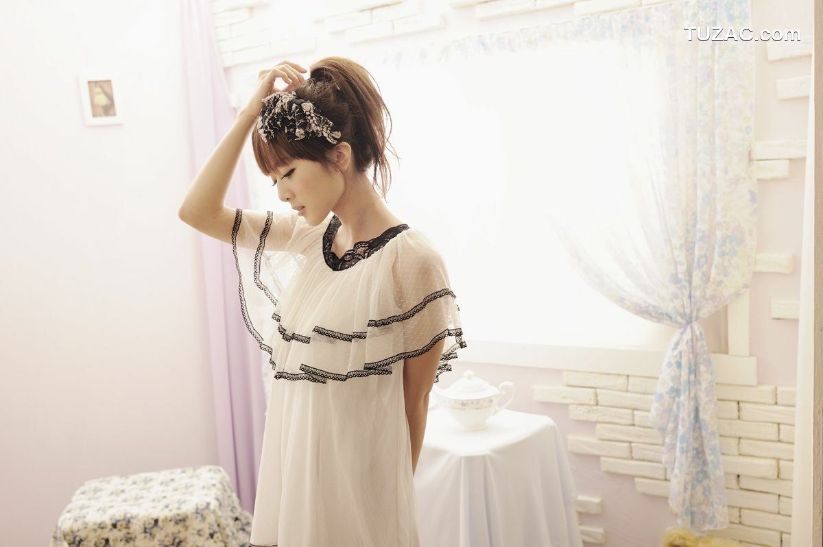 台湾正妹_Mikako/张允霏《琴棚棚拍》写真集