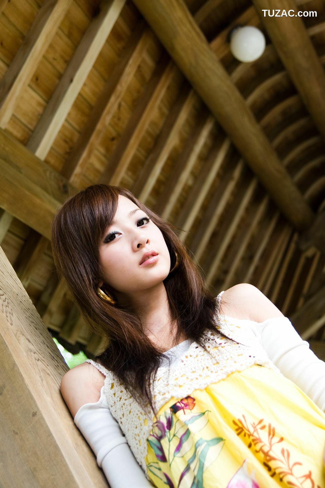 台湾正妹_Mikako/张凯洁《至善園、原住民公園外拍》写真集