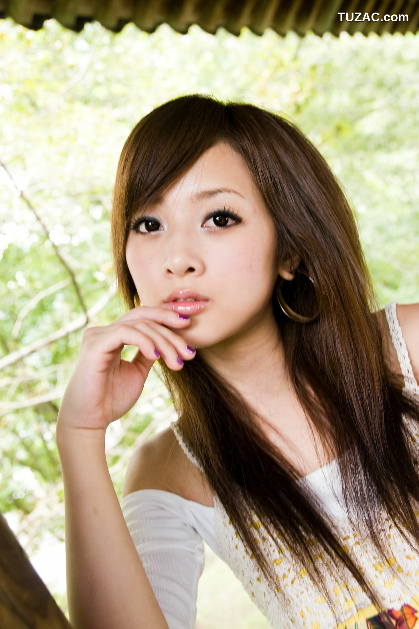 台湾正妹_Mikako/张凯洁《至善園、原住民公園外拍》写真集