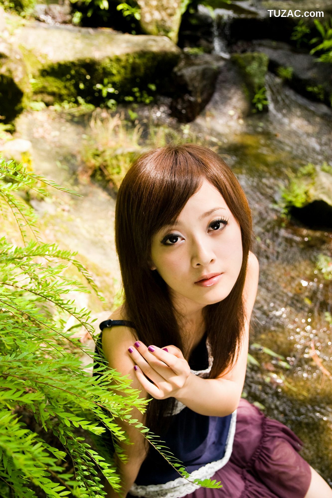 台湾正妹_Mikako/张凯洁《至善園、原住民公園外拍》写真集