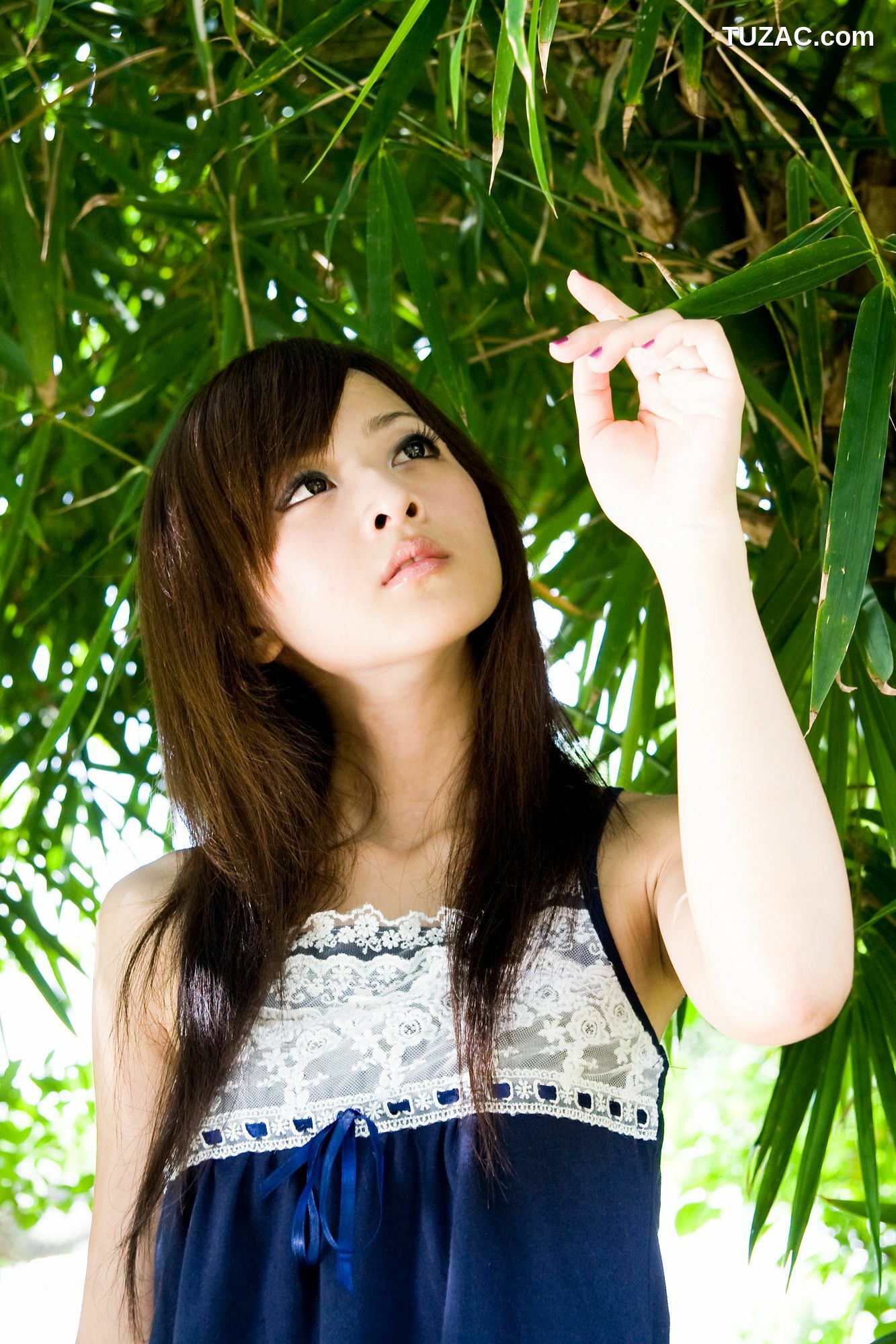 台湾正妹_Mikako/张凯洁《至善園、原住民公園外拍》写真集