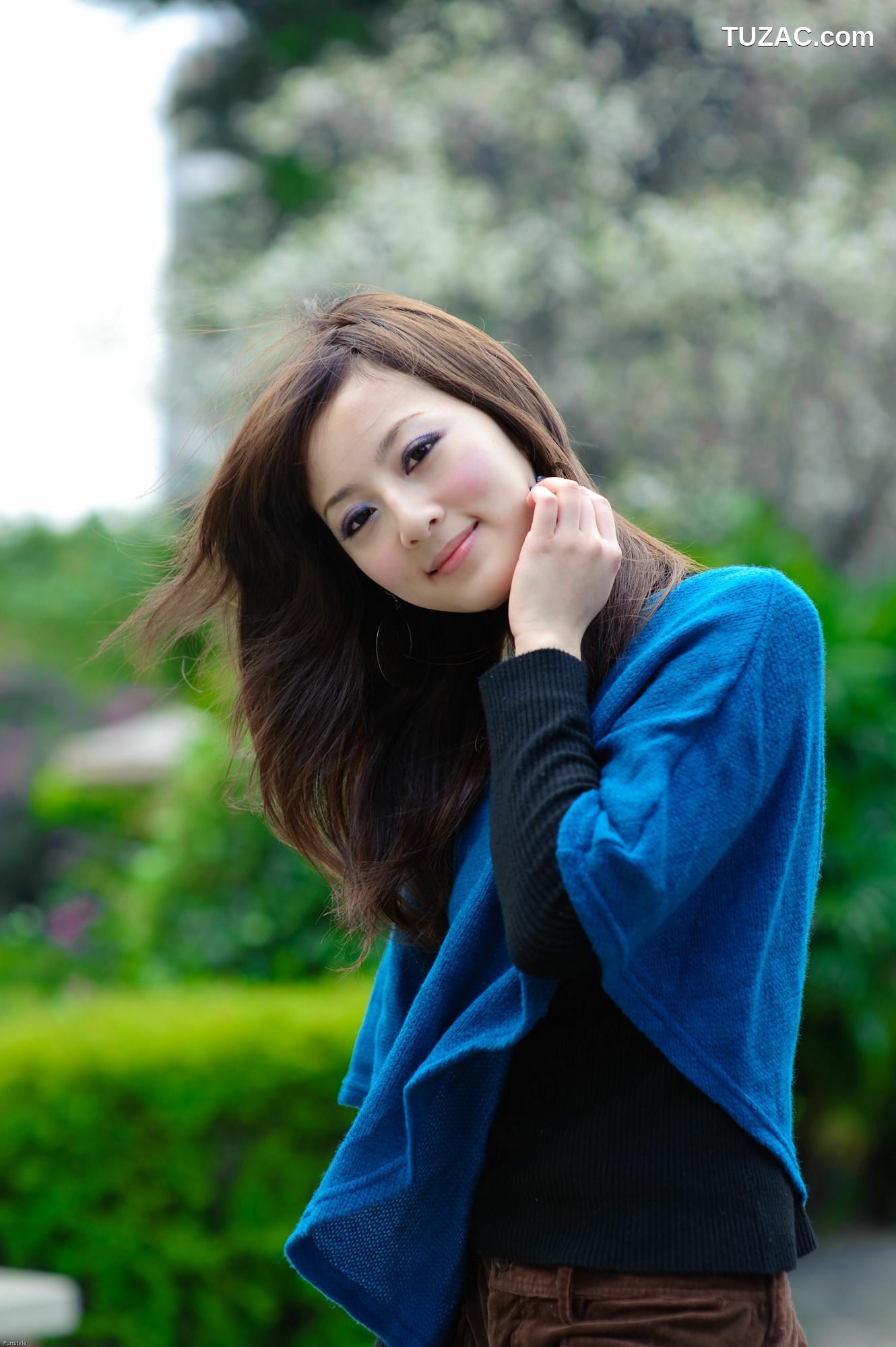 台湾正妹_Mikako/果子MM《雙溪公園+原住民公園外拍》第II部 写真集