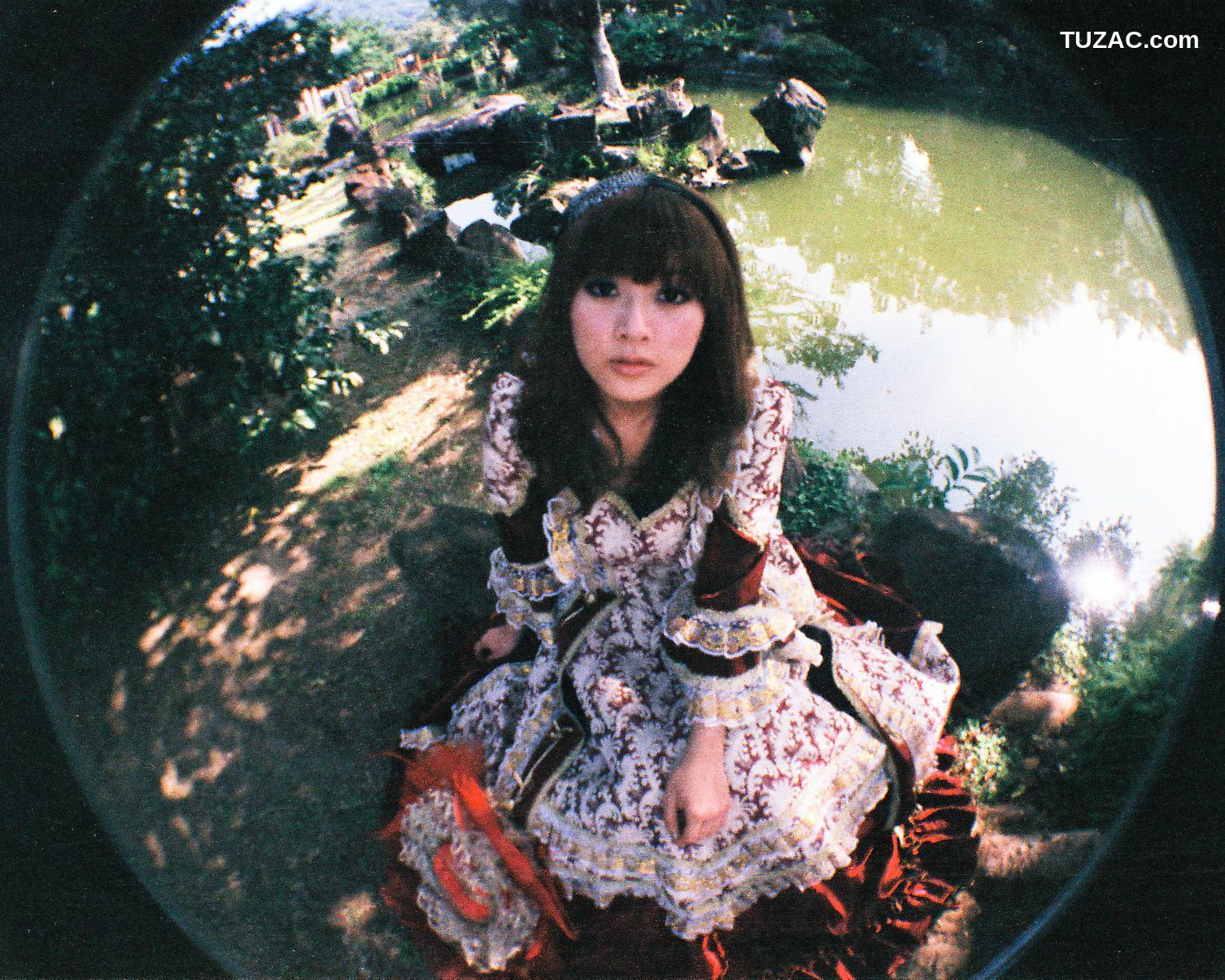 台湾正妹_Mikako/果子MM《雙溪公園+士林官邸外拍》写真集
