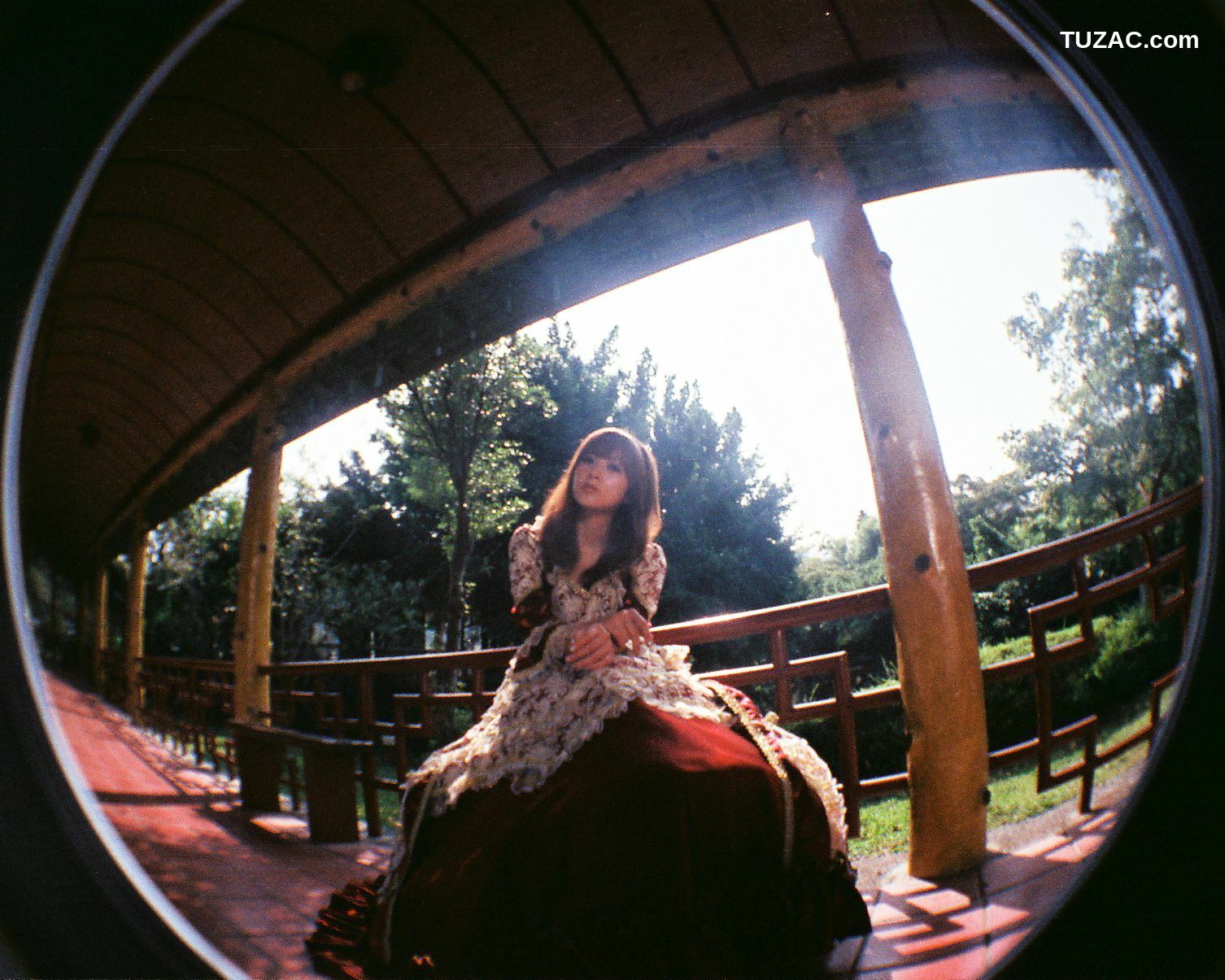 台湾正妹_Mikako/果子MM《雙溪公園+士林官邸外拍》写真集