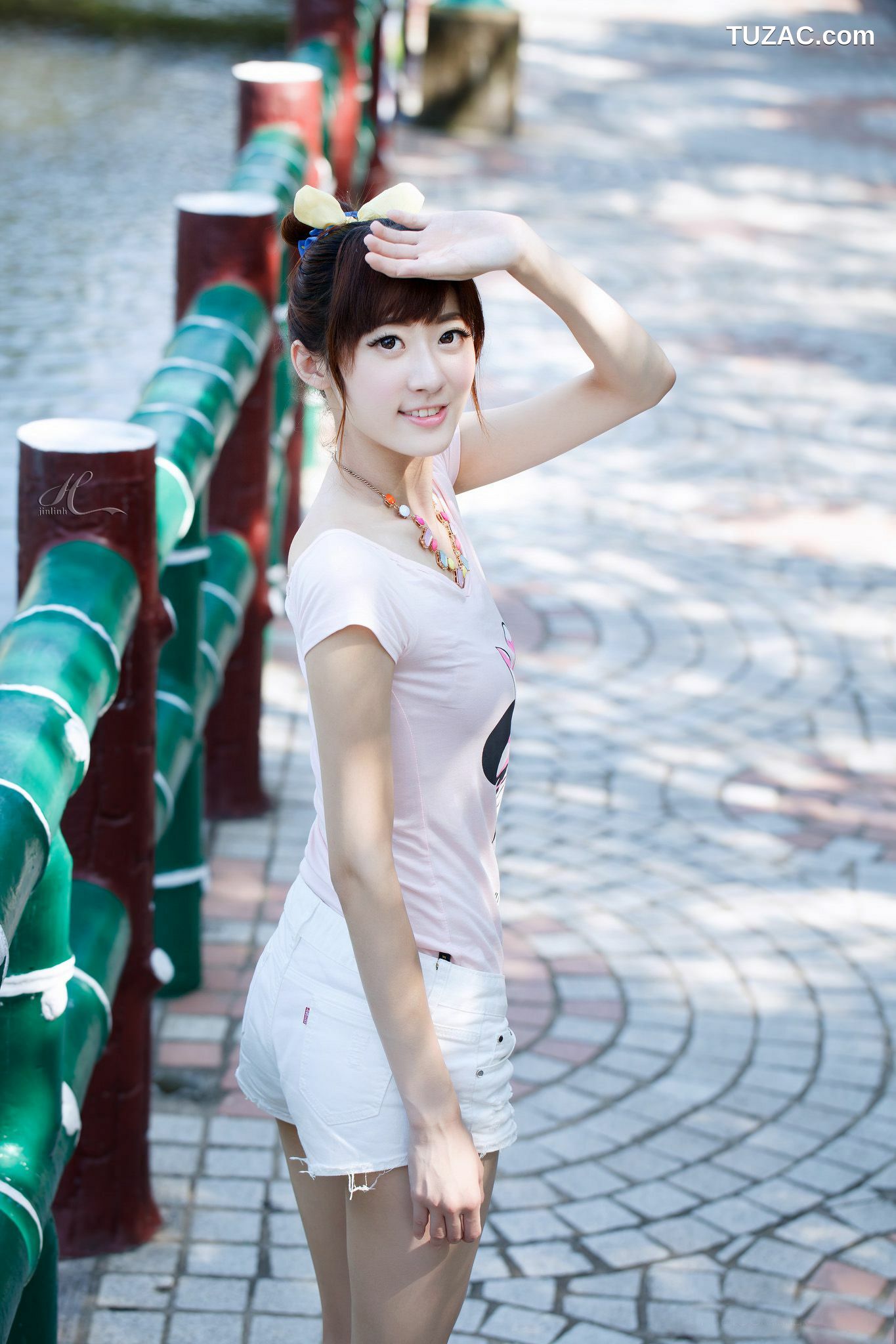 台湾正妹_Queena/林茉晶《台大外拍》写真集