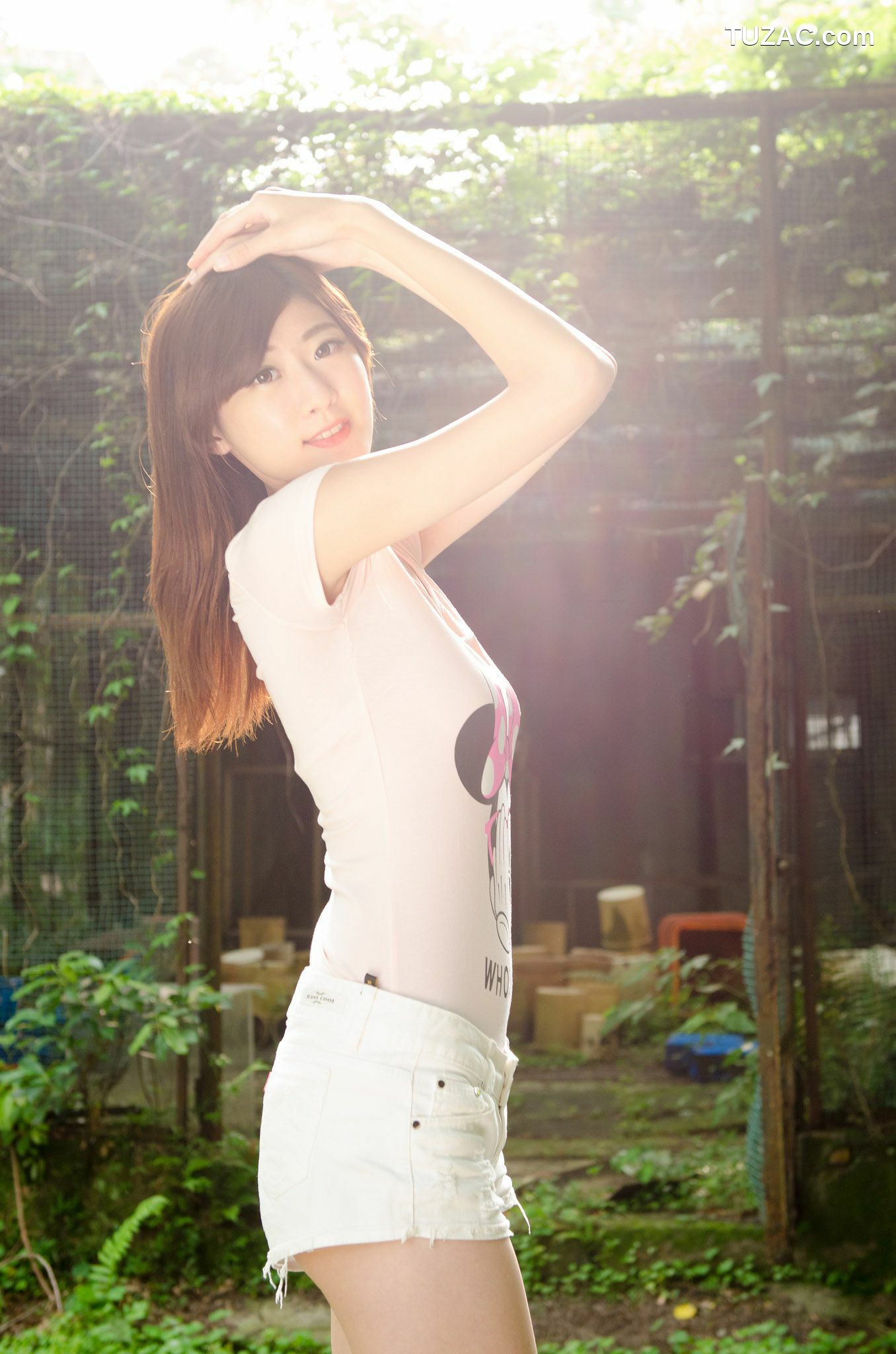 台湾正妹_Queena/林茉晶《台大外拍》写真集